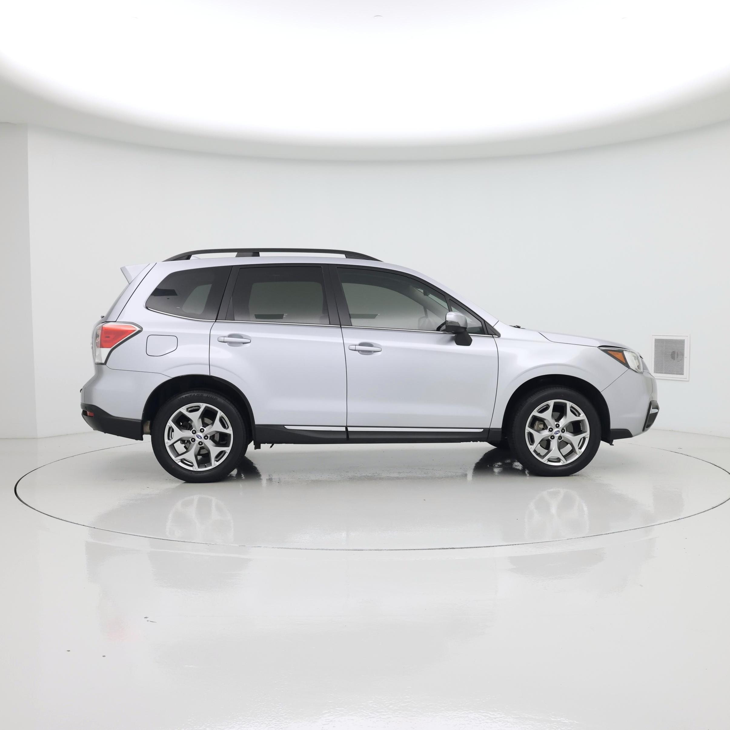 Thumbnail: 2017 Subaru Forester - 7