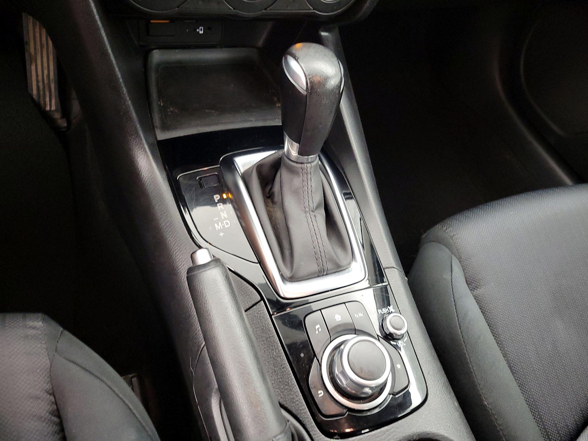 Thumbnail: 2015 Mazda Mazda3 - 16
