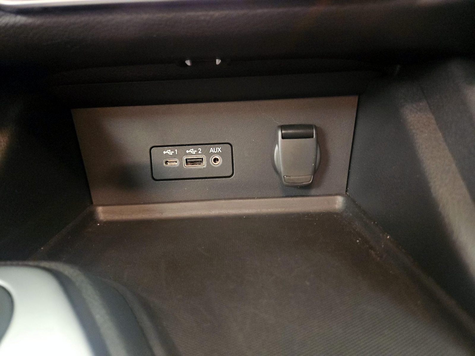 2021 Nissan Sentra SV - Photo 18