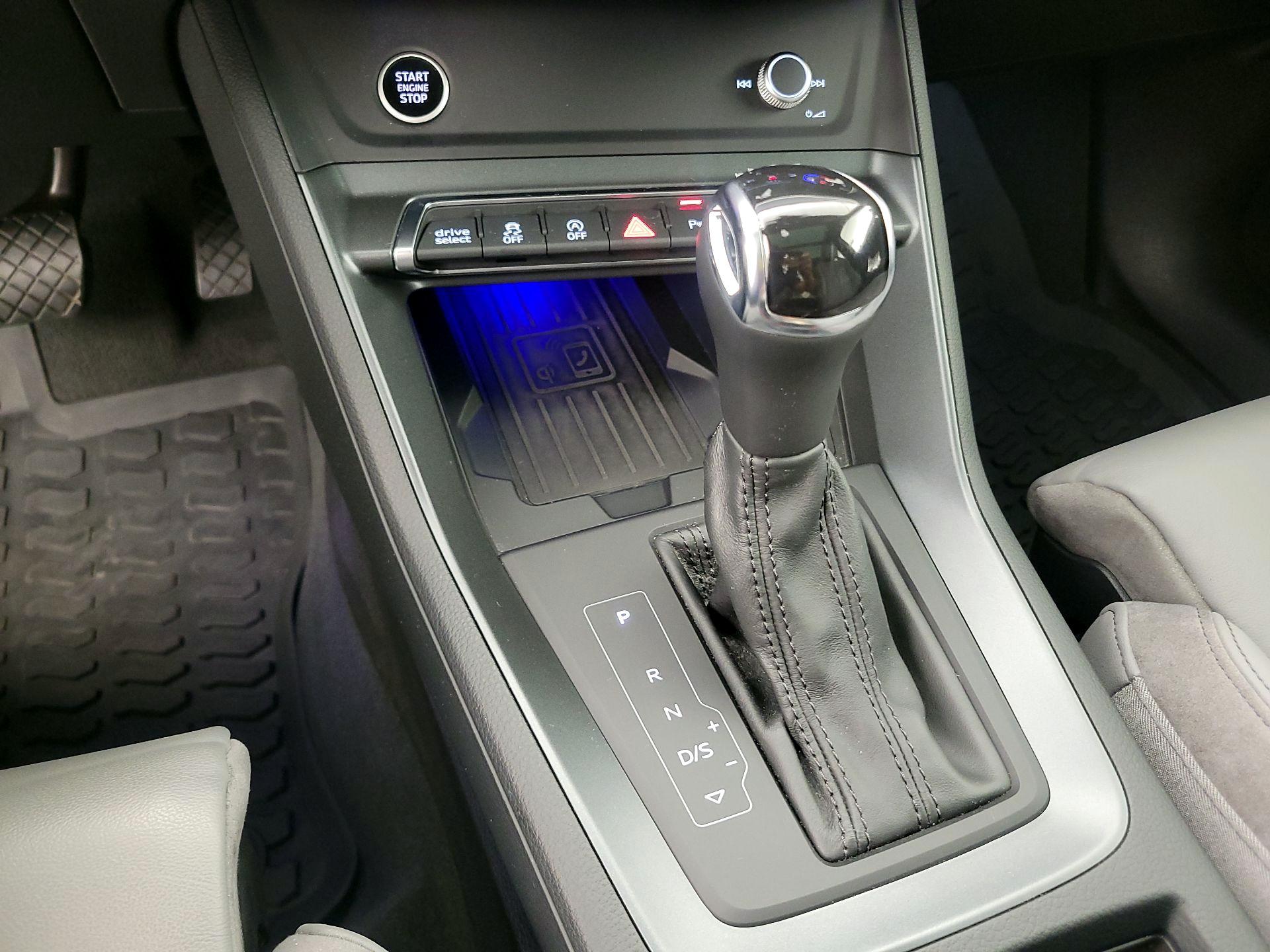 Thumbnail: 2021 Audi Q3 - 17