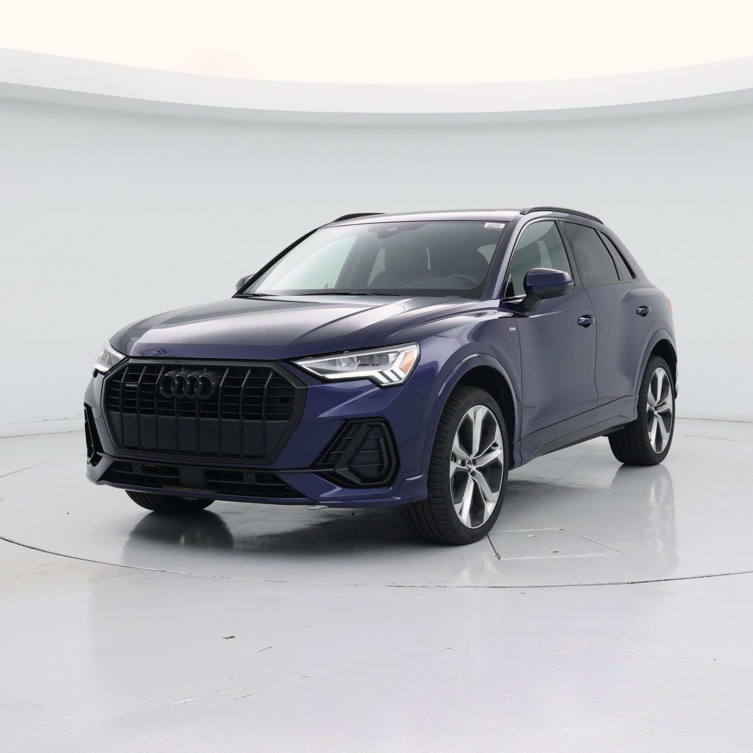 Thumbnail: 2021 Audi Q3 - 4