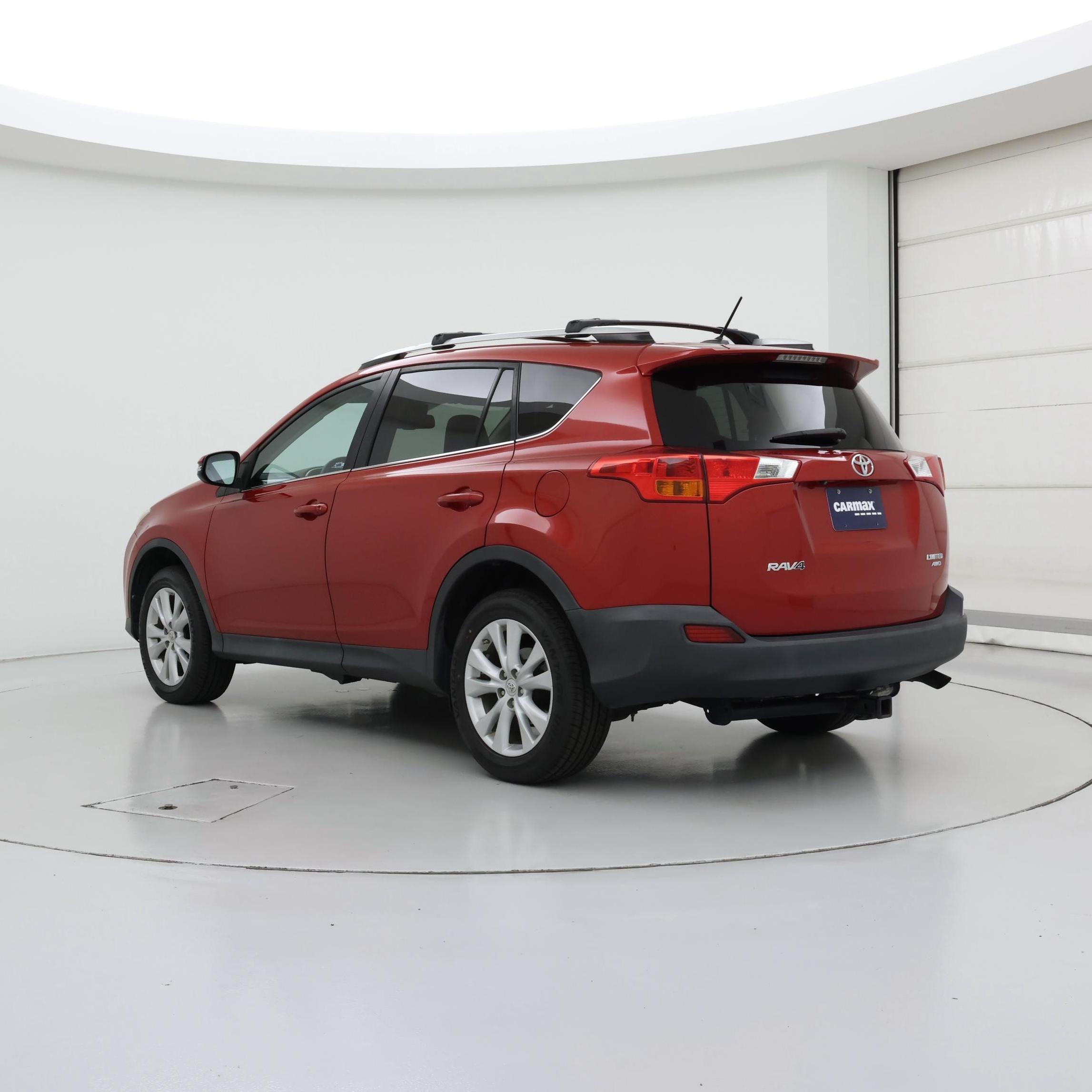 Thumbnail: 2015 Toyota RAV4 - 2
