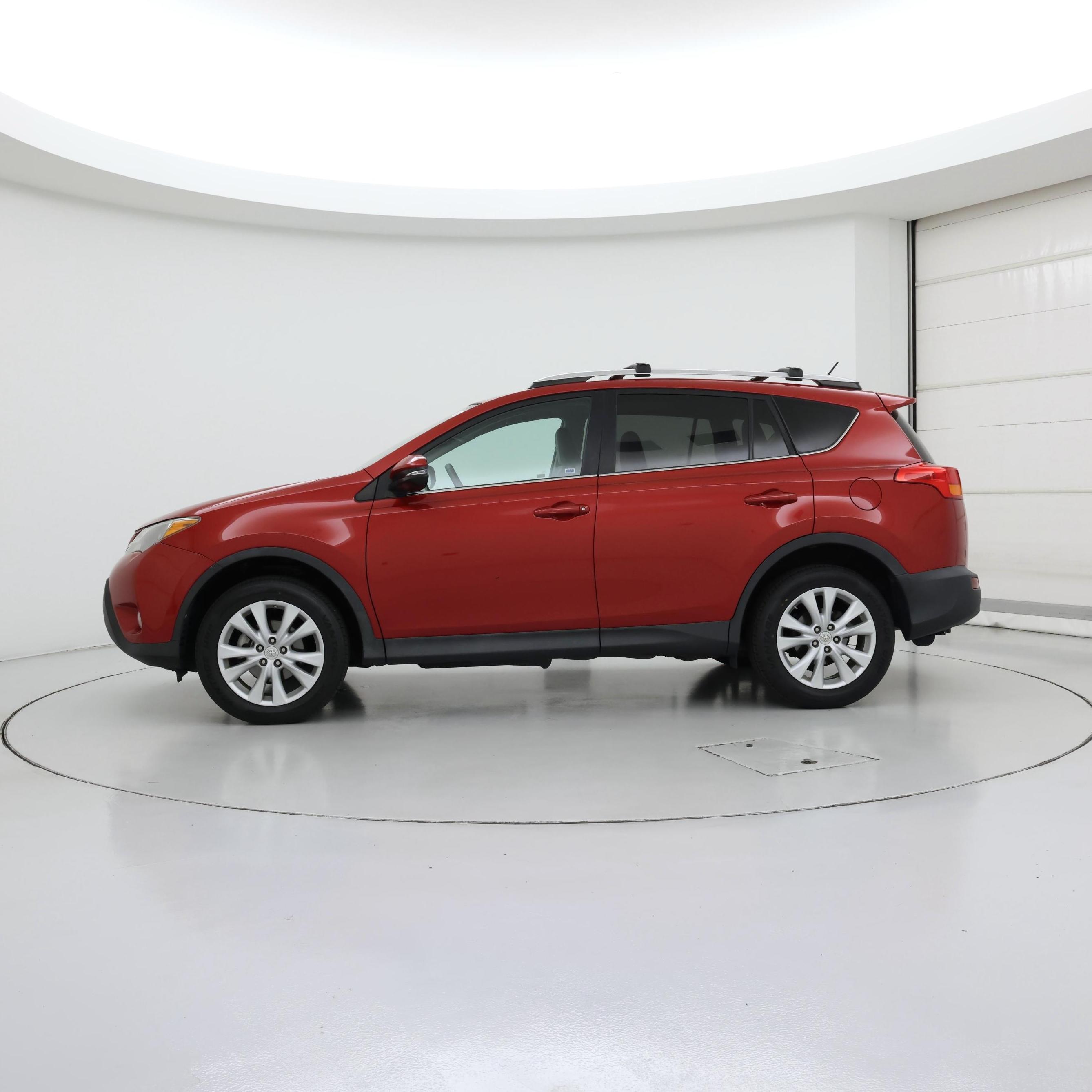 Thumbnail: 2015 Toyota RAV4 - 3