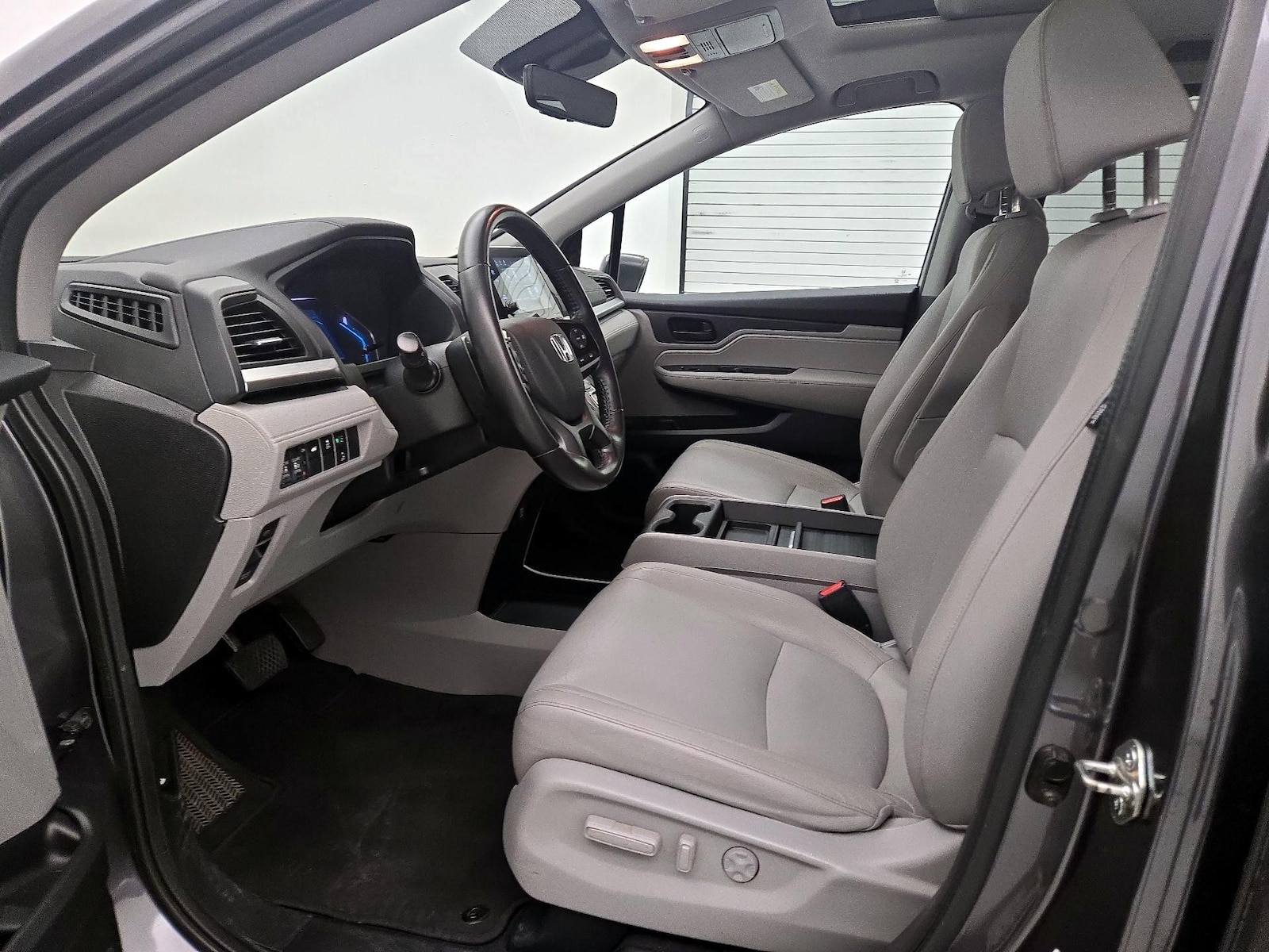 2018 Honda Odyssey EX-L - Photo 12