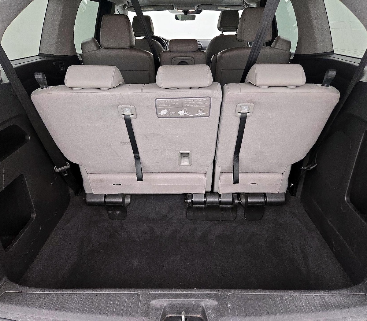 Trunk/Cargo (Seats Up)