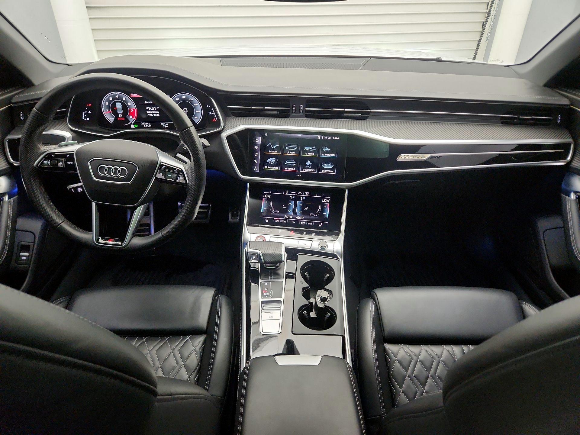 Thumbnail: 2022 Audi S6 - 9