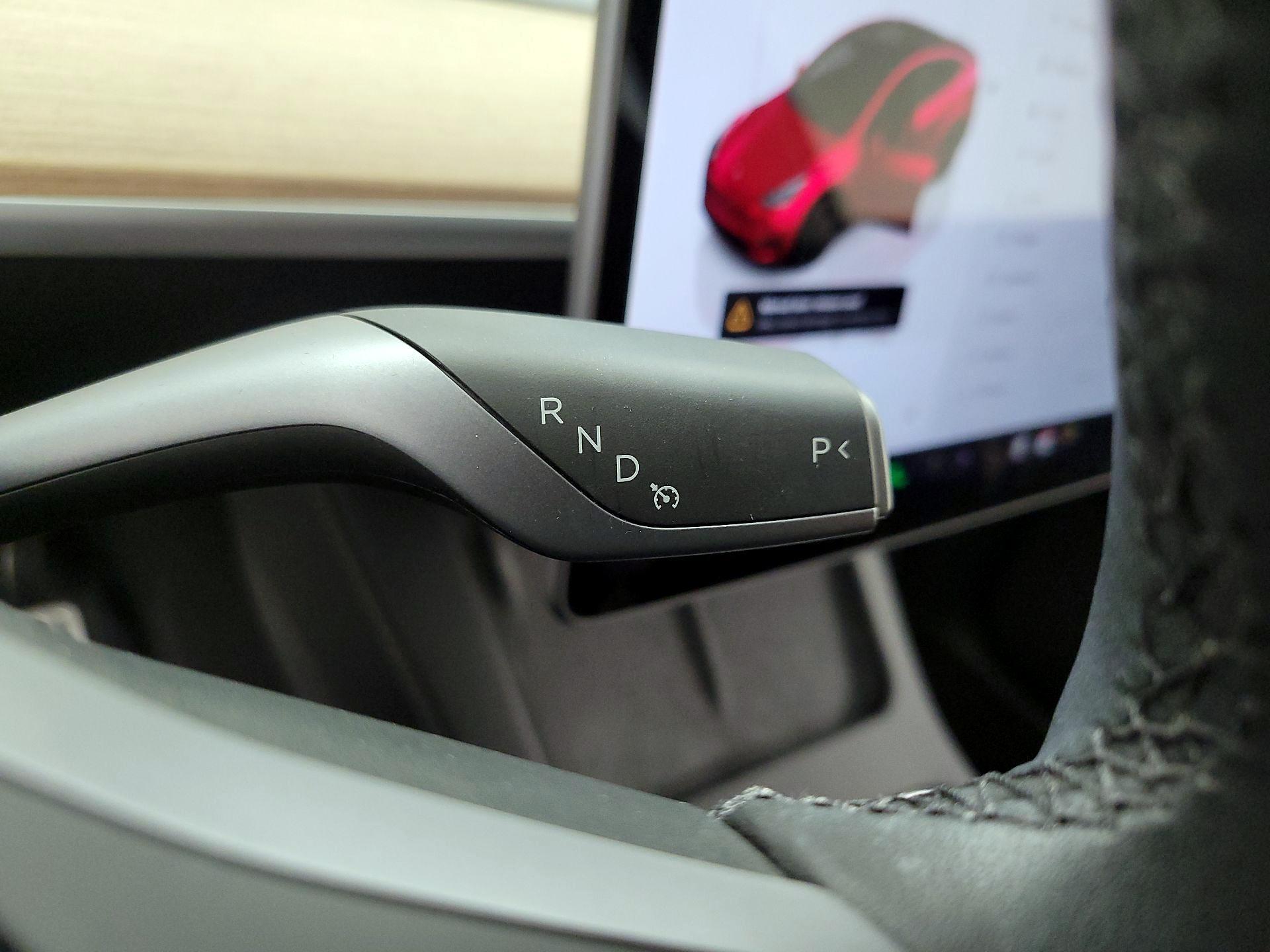 Thumbnail: 2025 Tesla Model Y - 17