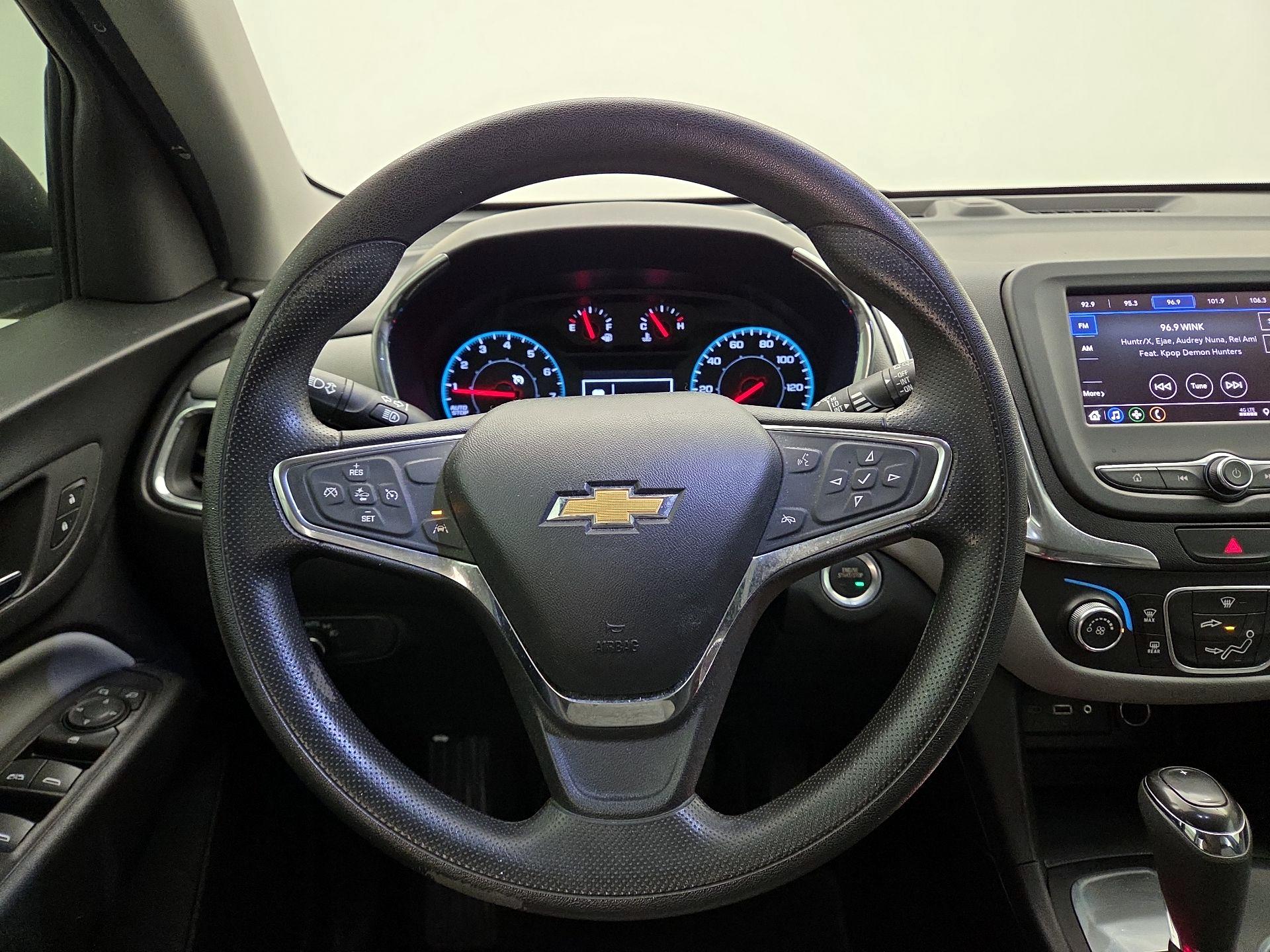 Thumbnail: 2020 Chevrolet Equinox - 10