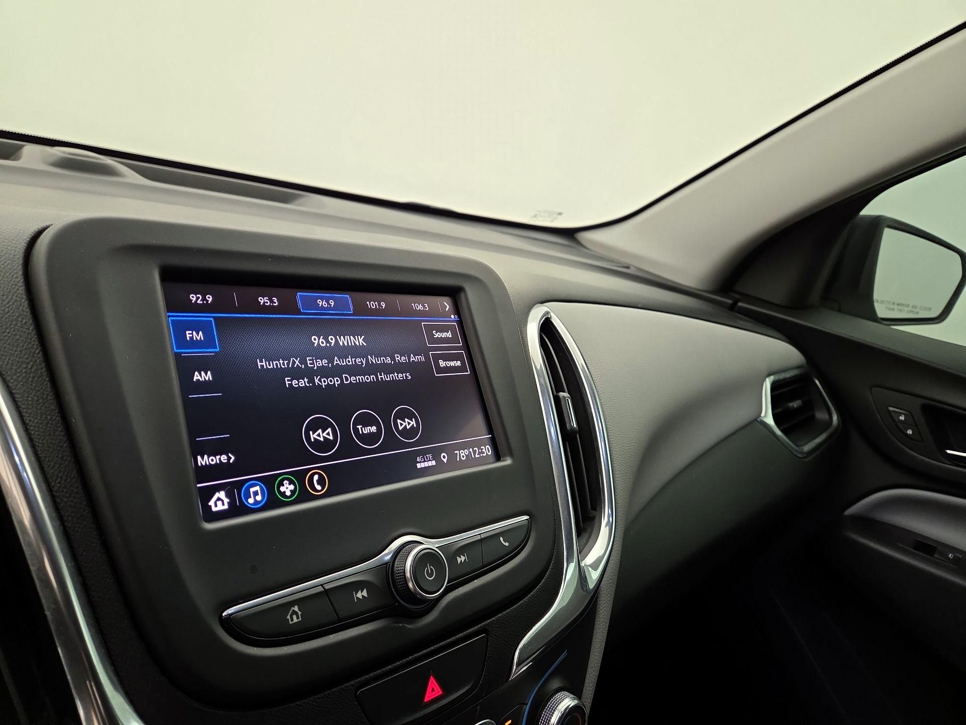 Thumbnail: 2020 Chevrolet Equinox - 15