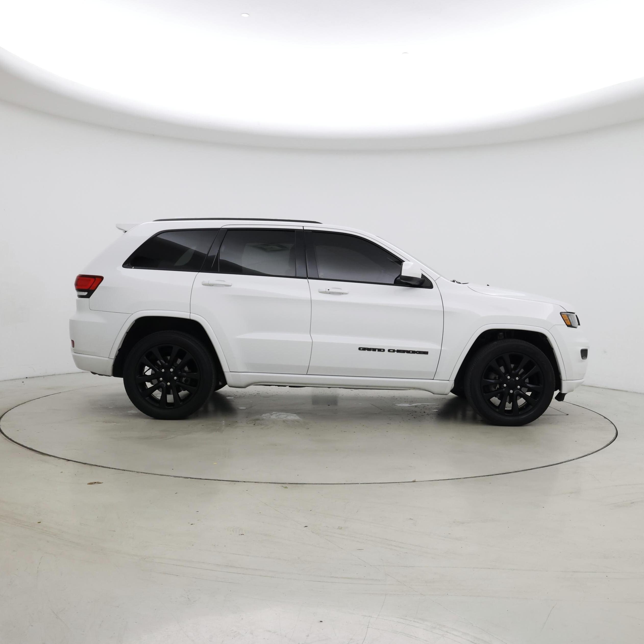 Thumbnail: 2020 Jeep Grand Cherokee - 7