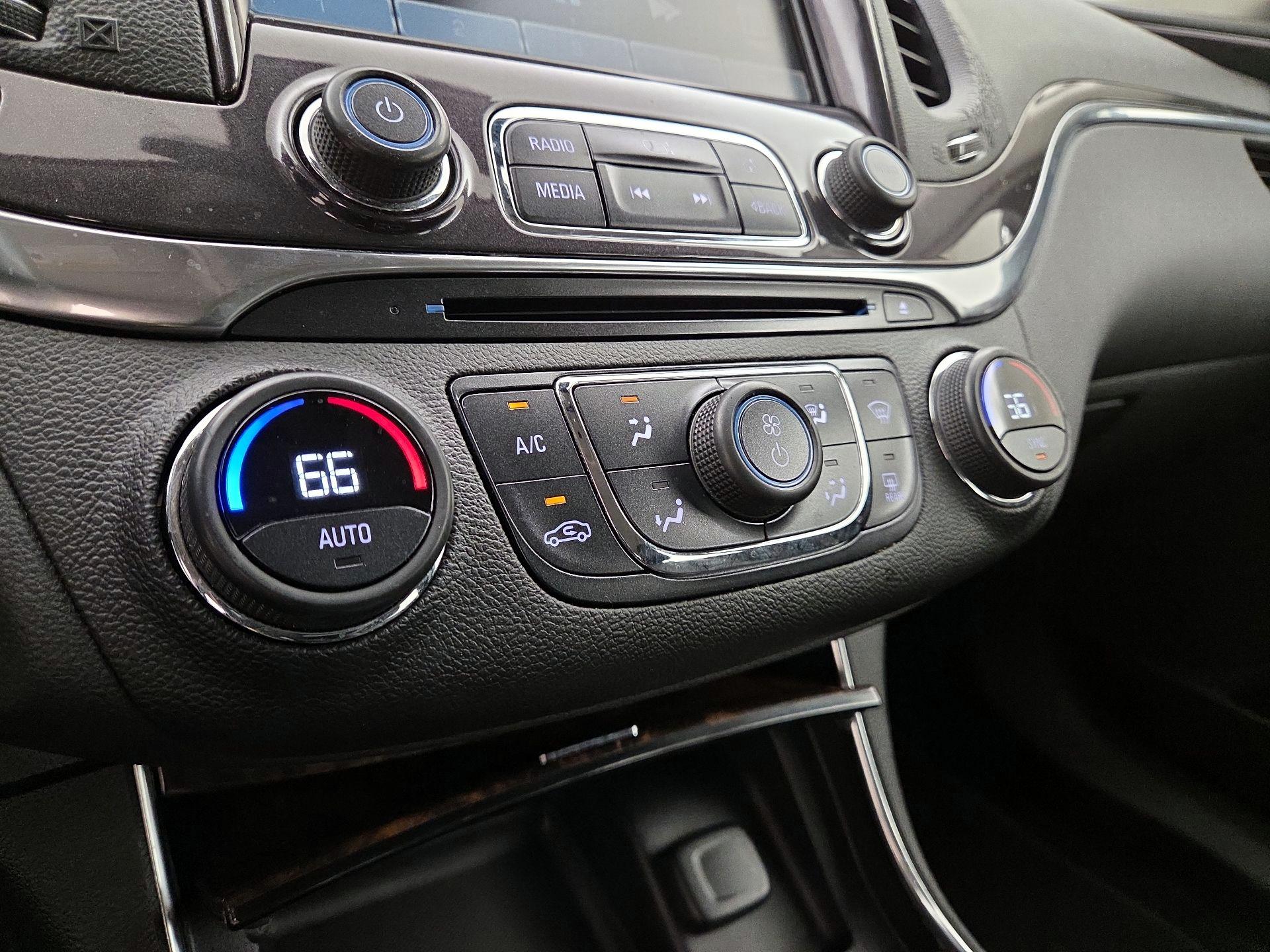 Thumbnail: 2015 Chevrolet Impala - 16