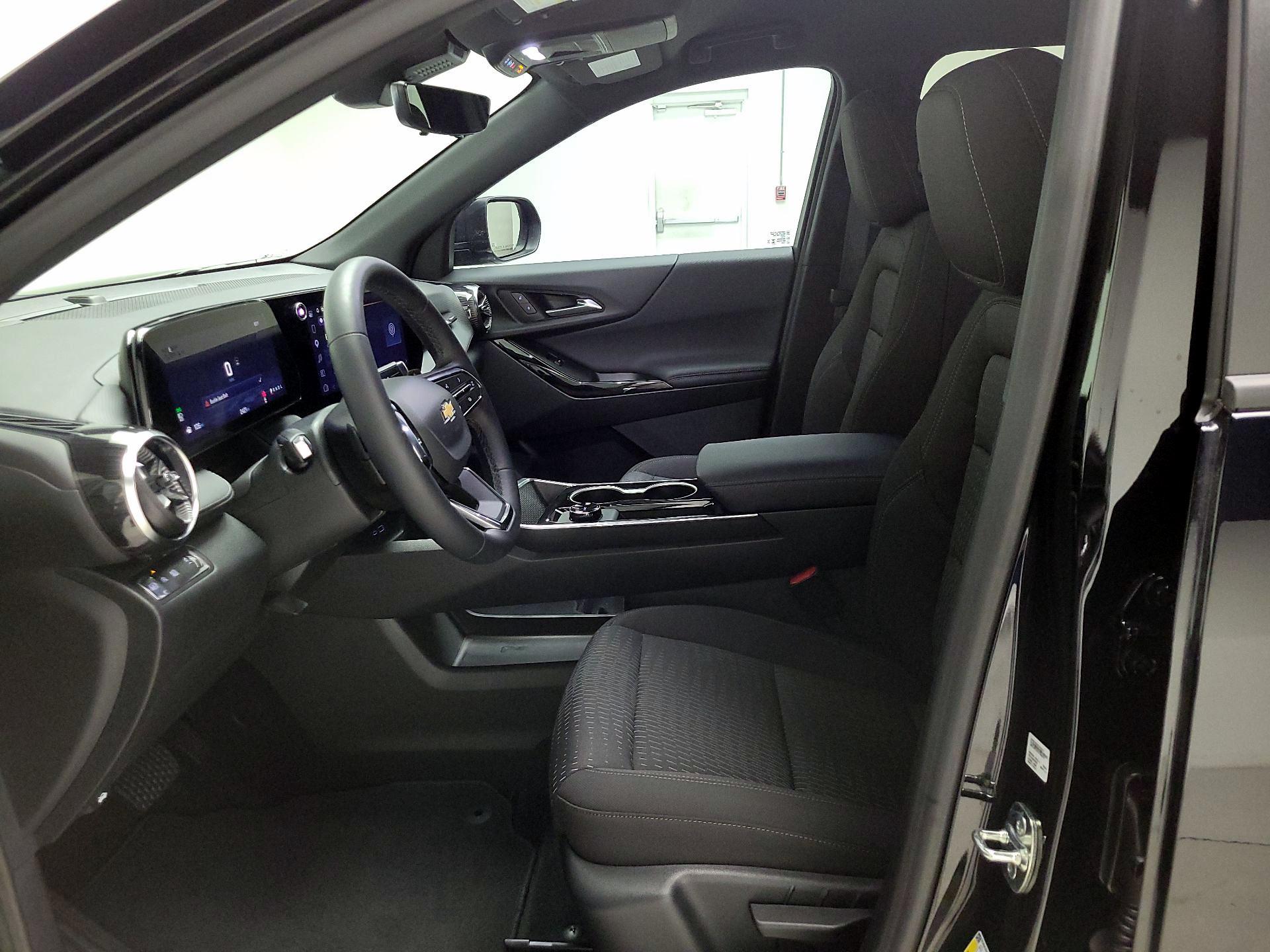 Thumbnail: 2026 Chevrolet Equinox - 11