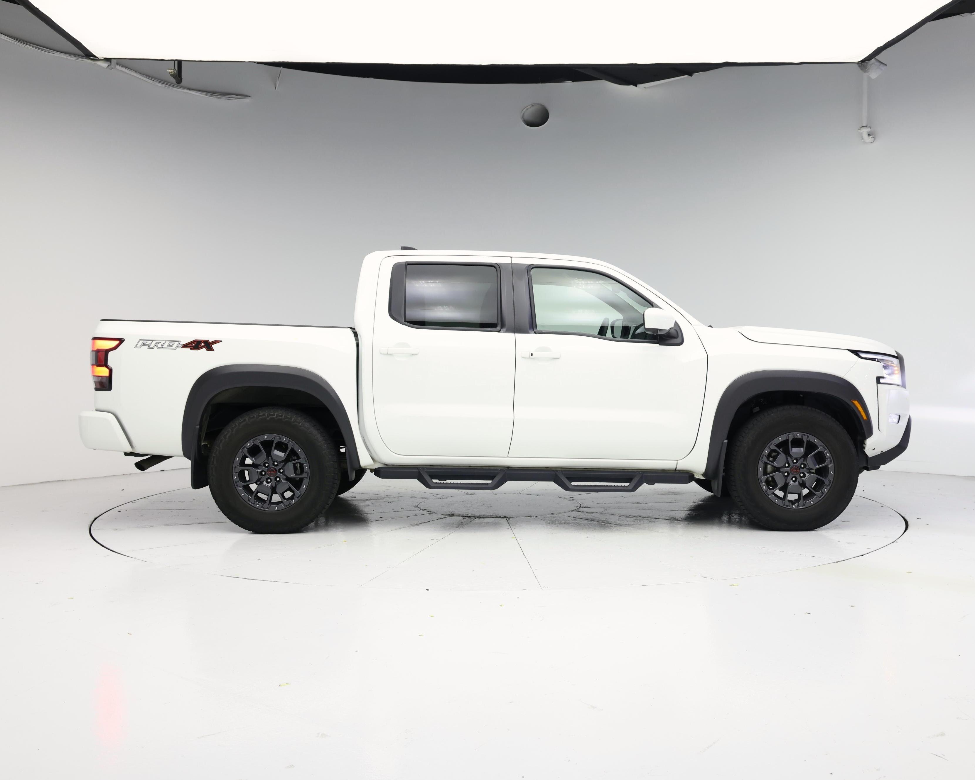 Thumbnail: 2024 Nissan Frontier - 7