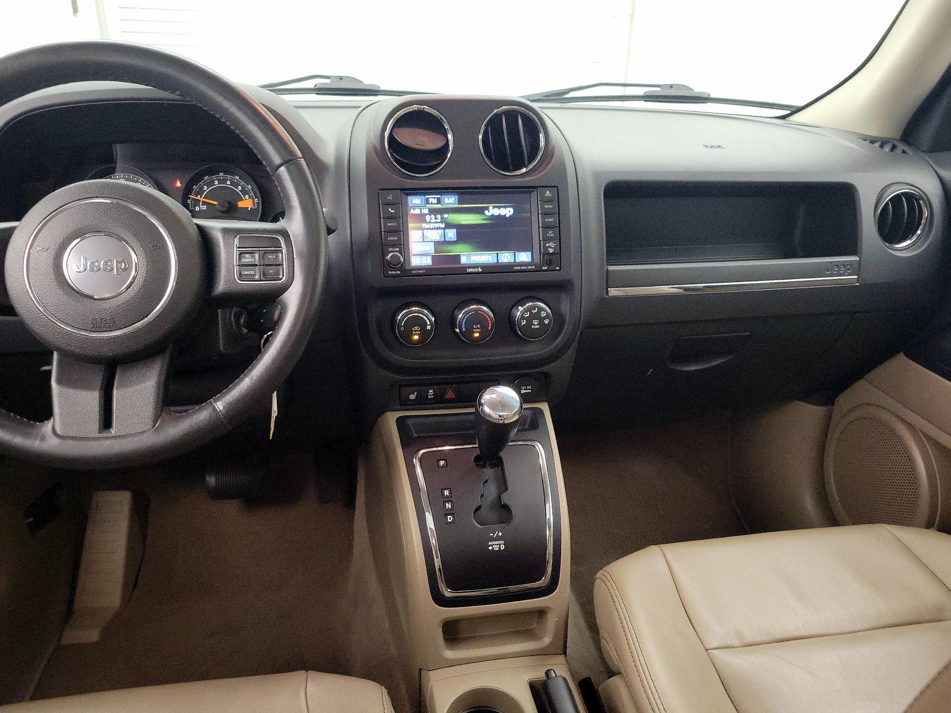 Thumbnail: 2014 Jeep Patriot - 9