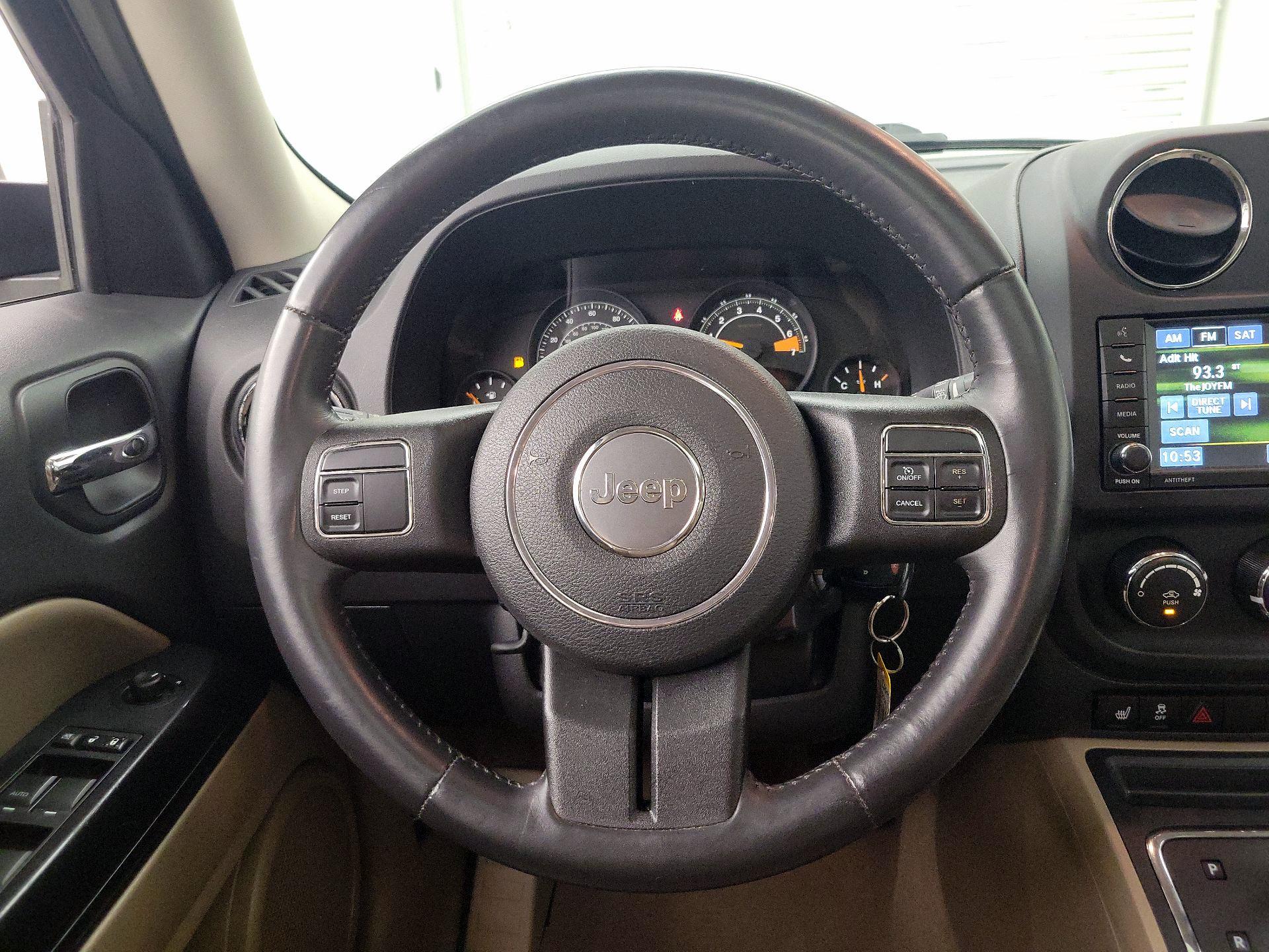 Thumbnail: 2014 Jeep Patriot - 10