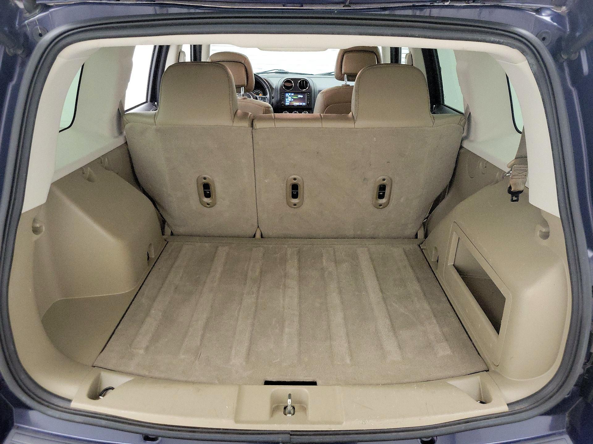 Thumbnail: 2014 Jeep Patriot - 18
