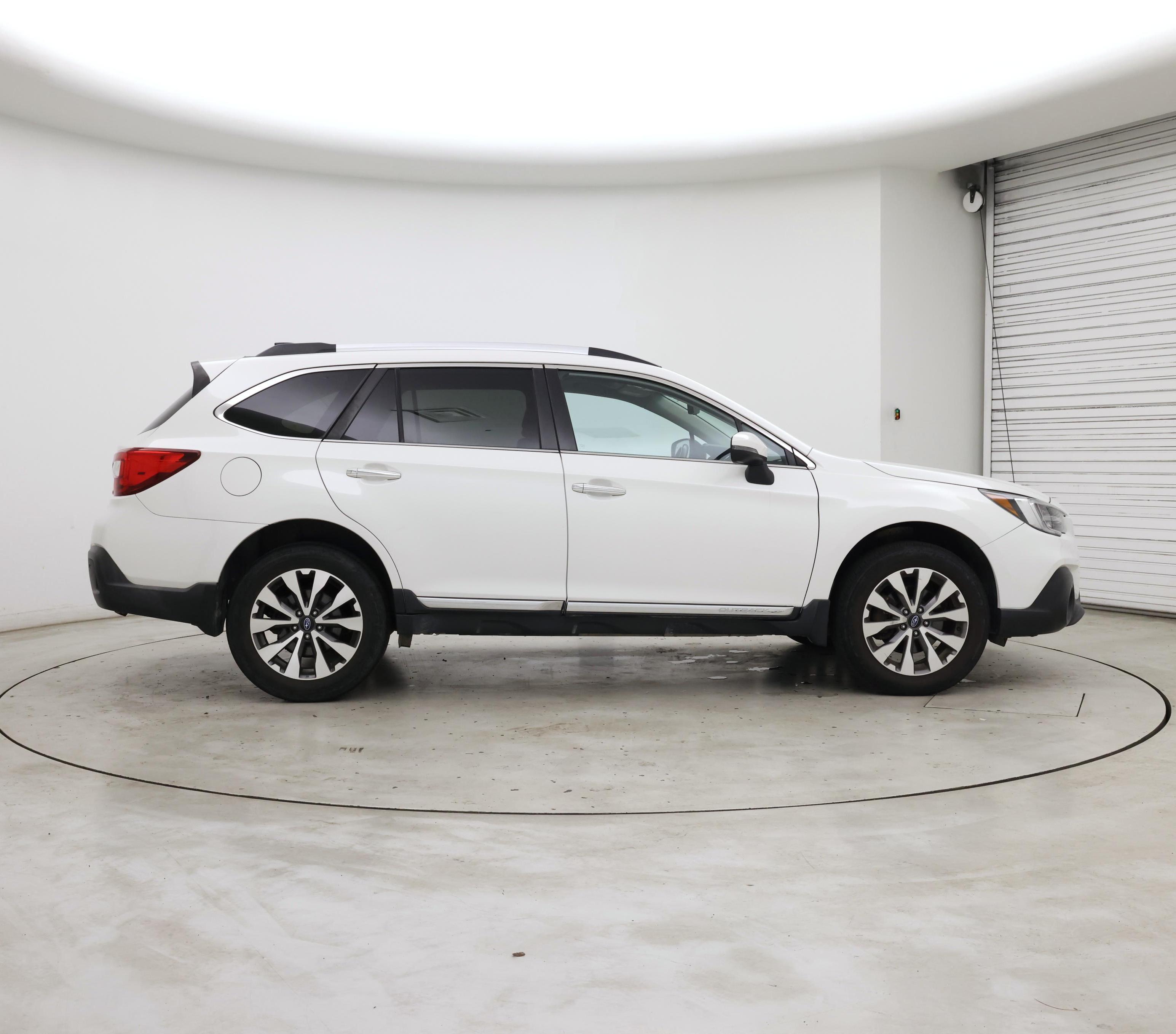 Thumbnail: 2019 Subaru Outback - 7