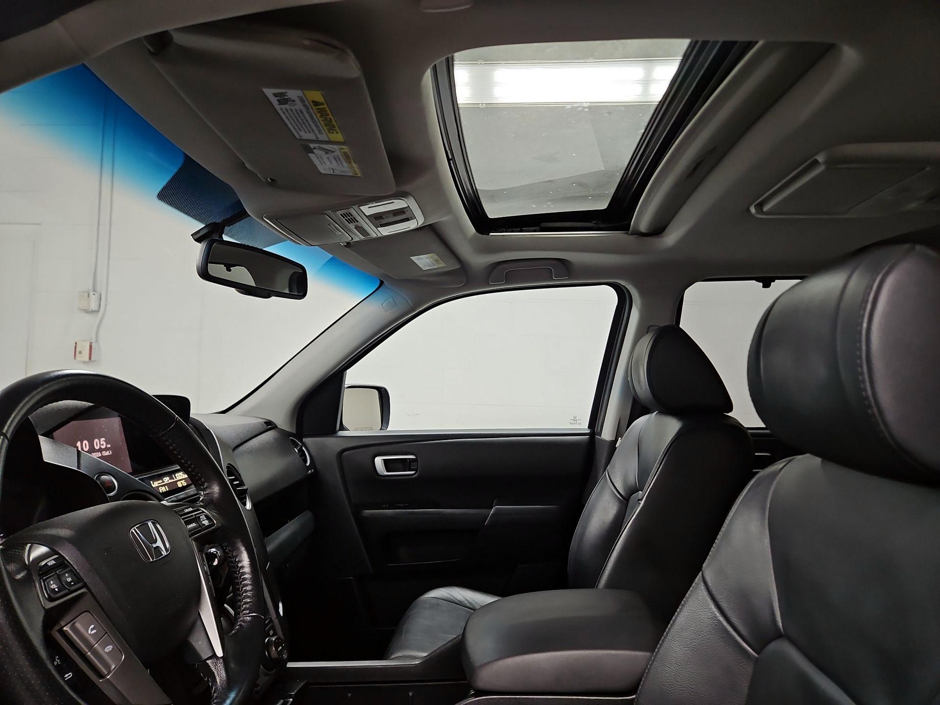 Thumbnail: 2014 Honda Pilot - 19
