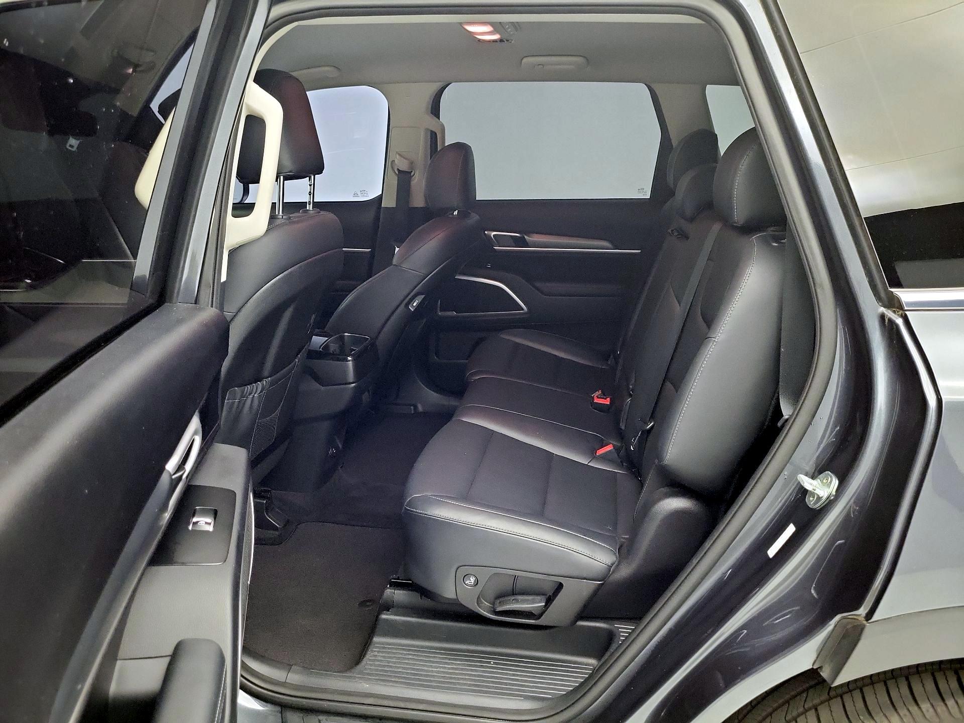 Thumbnail: 2021 Kia Telluride - 19
