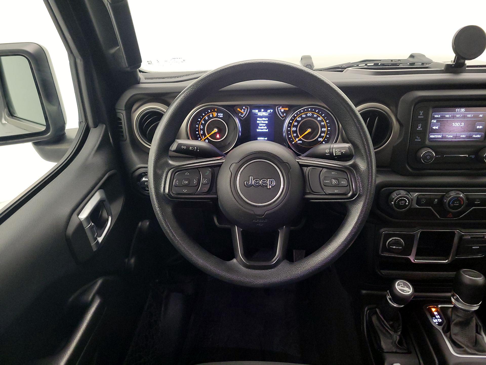 Thumbnail: 2021 Jeep Gladiator - 10