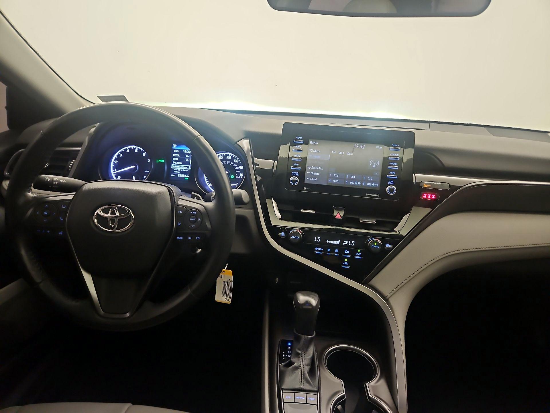 Thumbnail: 2023 Toyota Camry - 10