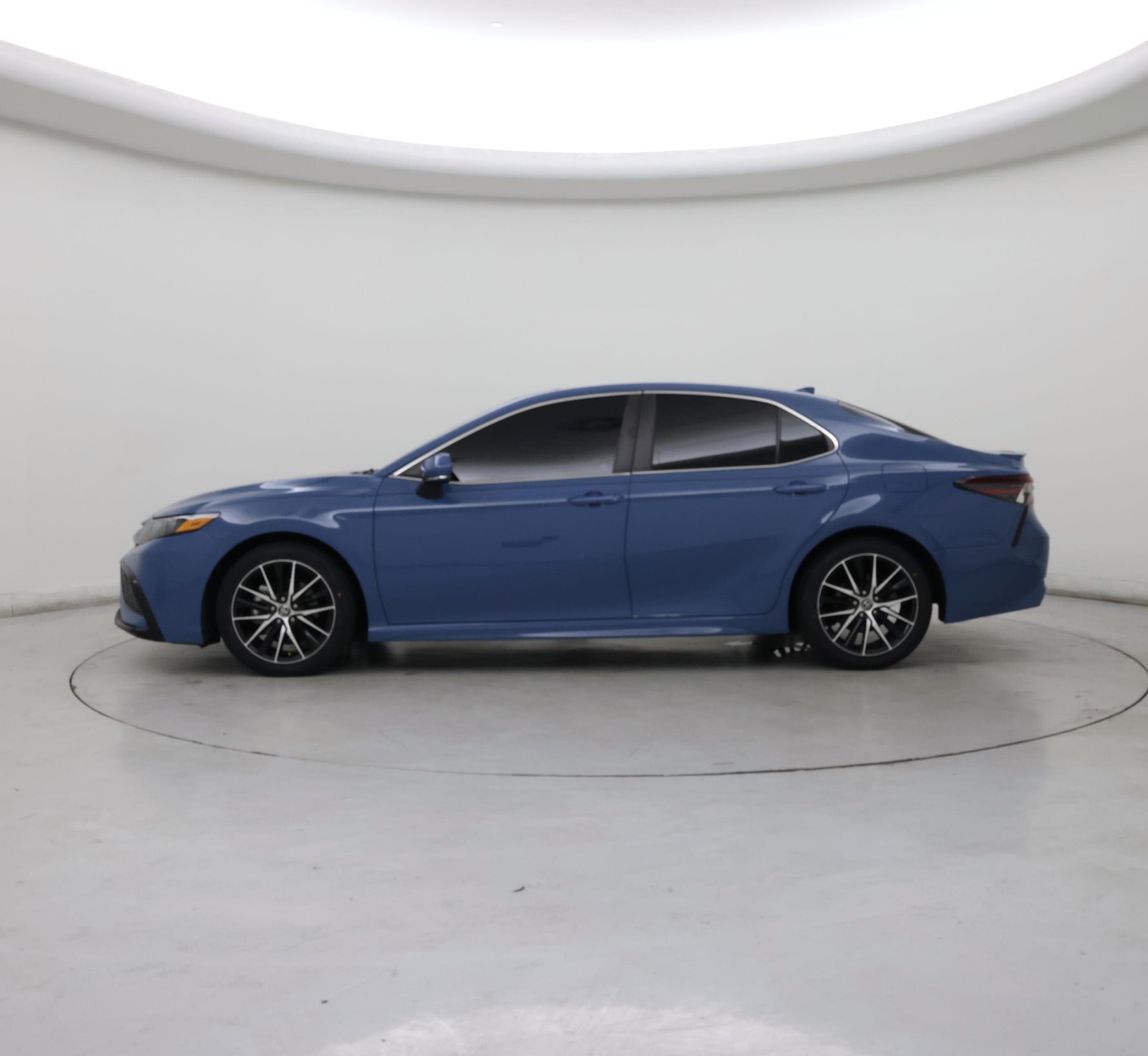 Thumbnail: 2023 Toyota Camry - 3