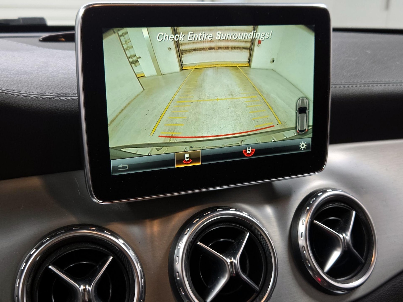 2016 Mercedes-Benz GLA-Class GLA45 AMG - Photo 16