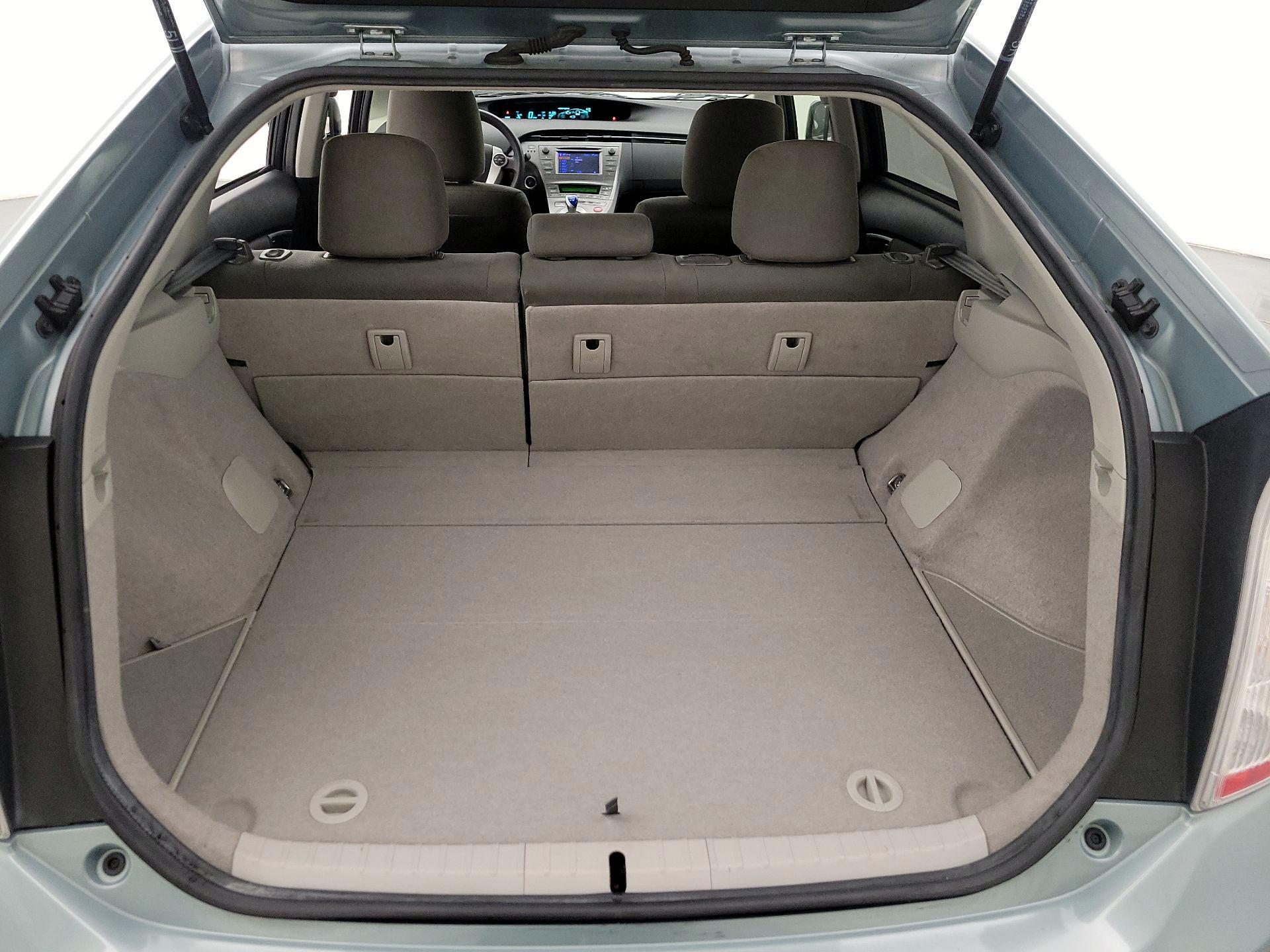 Thumbnail: 2015 Toyota Prius - 20