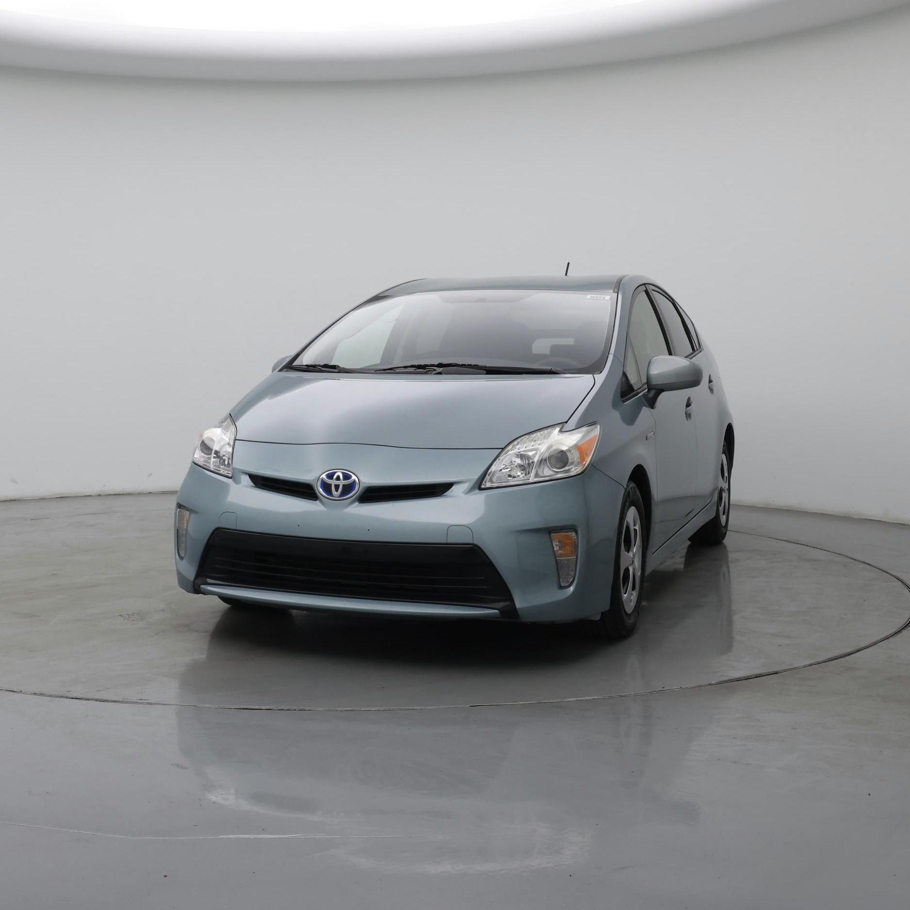 Thumbnail: 2015 Toyota Prius - 4