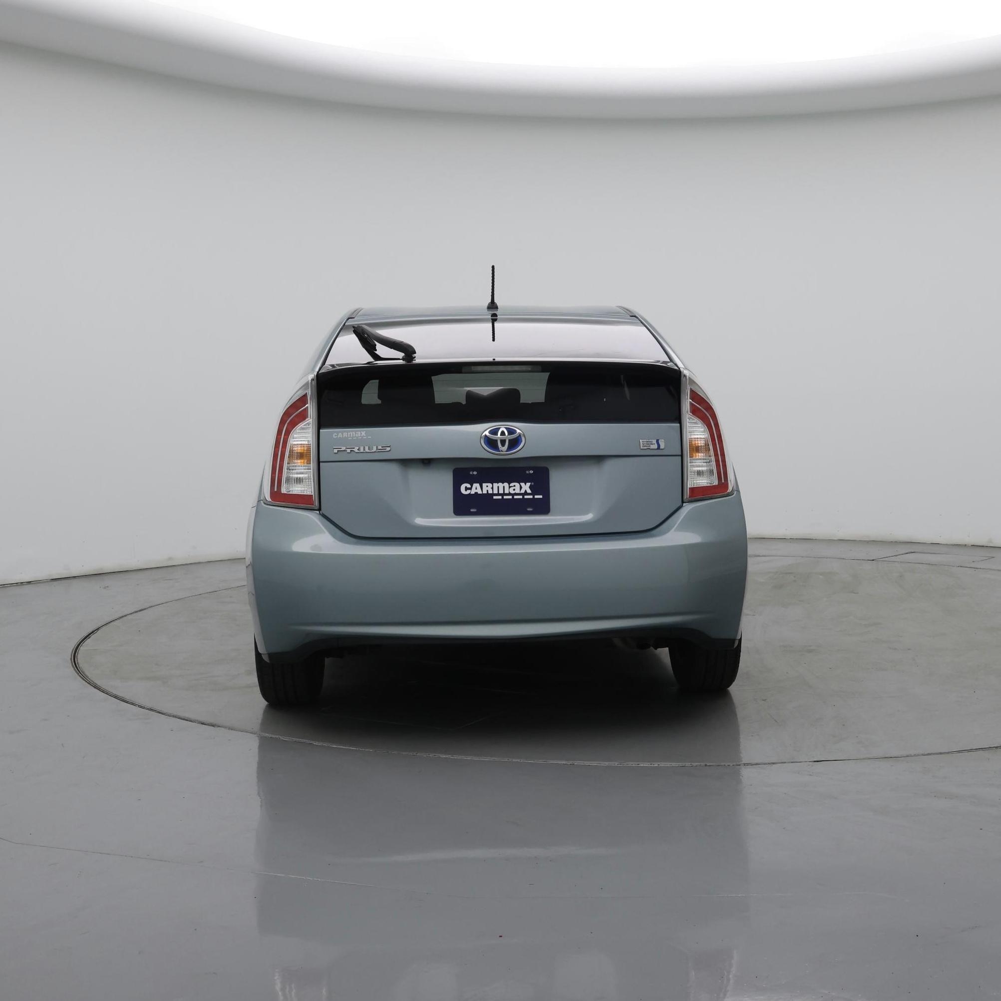 Thumbnail: 2015 Toyota Prius - 6