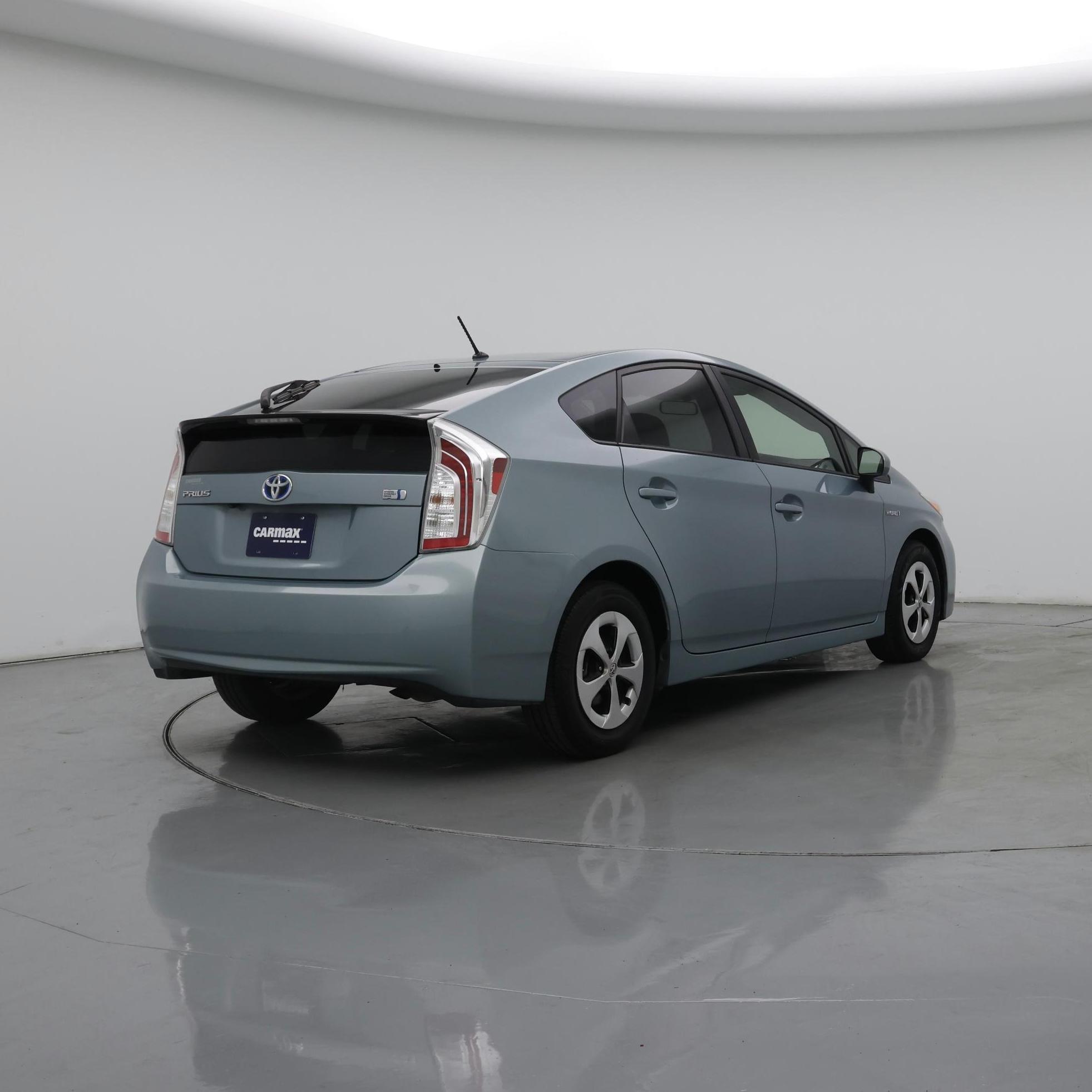 Thumbnail: 2015 Toyota Prius - 8