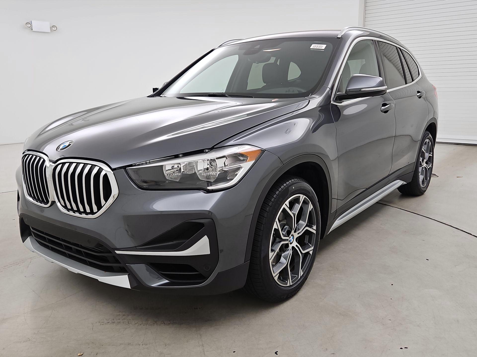 Thumbnail: 2022 BMW X1 - 3