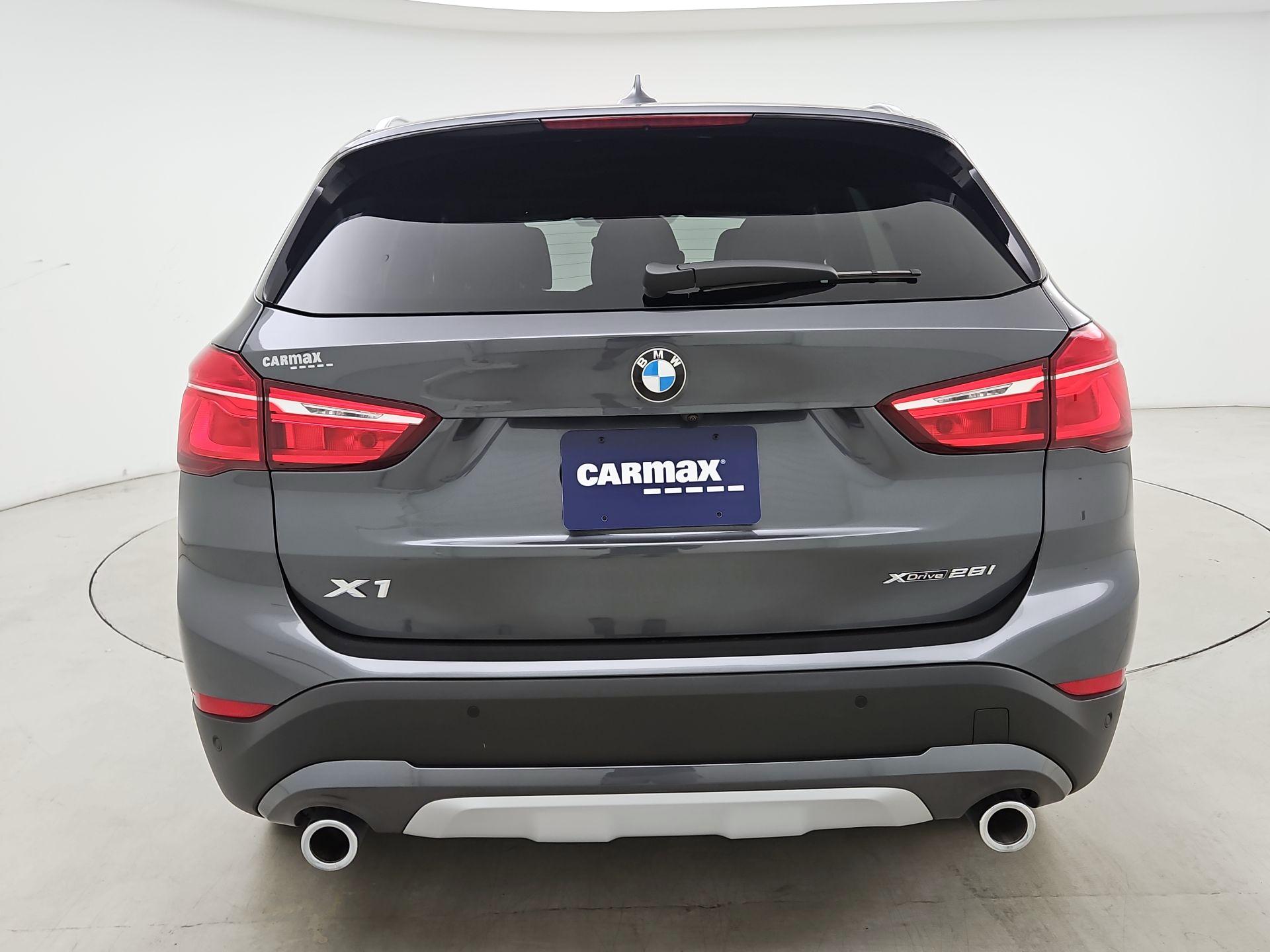 Thumbnail: 2022 BMW X1 - 6