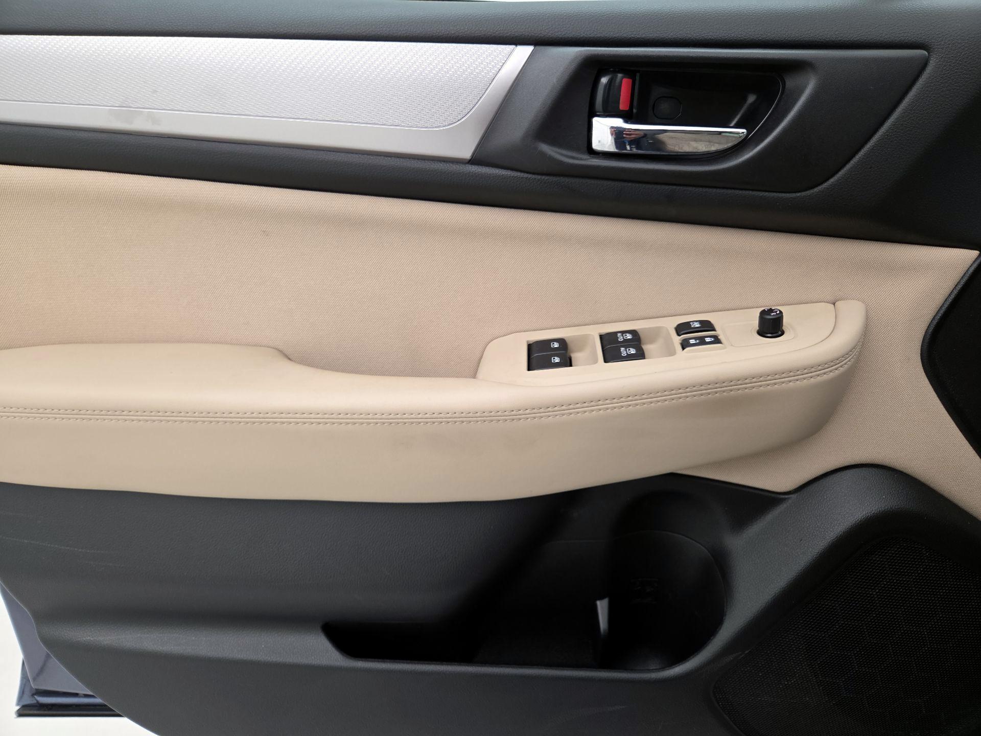 Thumbnail: 2016 Subaru Outback - 12