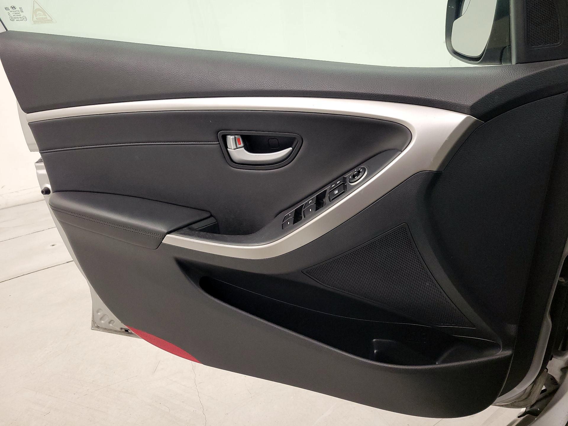 Thumbnail: 2014 Hyundai Elantra - 12