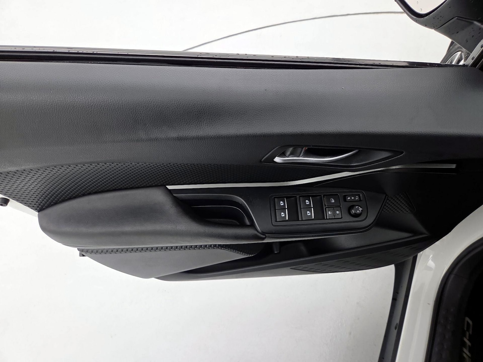 2018 Toyota C-HR XLE Premium - Photo 13