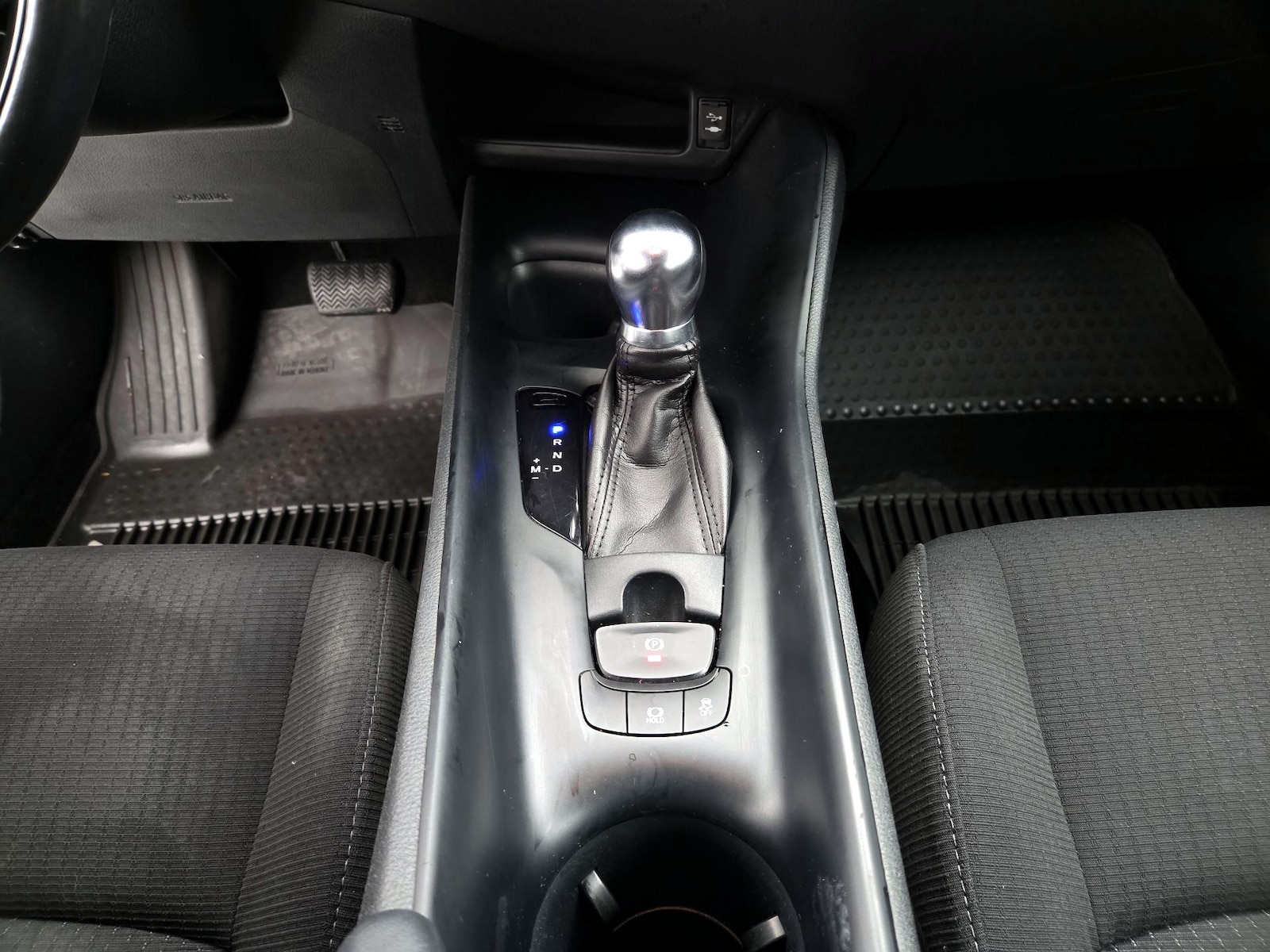 2018 Toyota C-HR XLE Premium - Photo 18