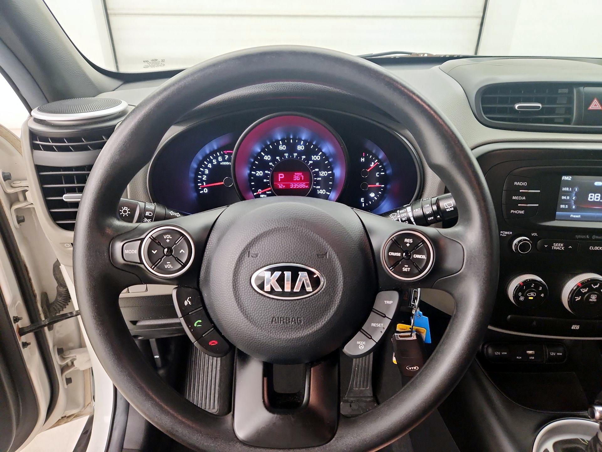 Thumbnail: 2016 Kia Soul - 10