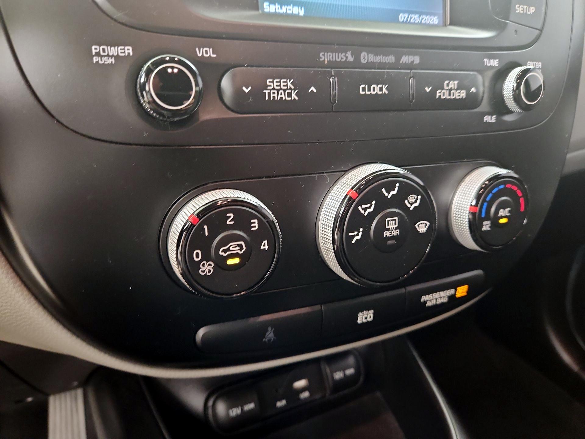 Thumbnail: 2016 Kia Soul - 16