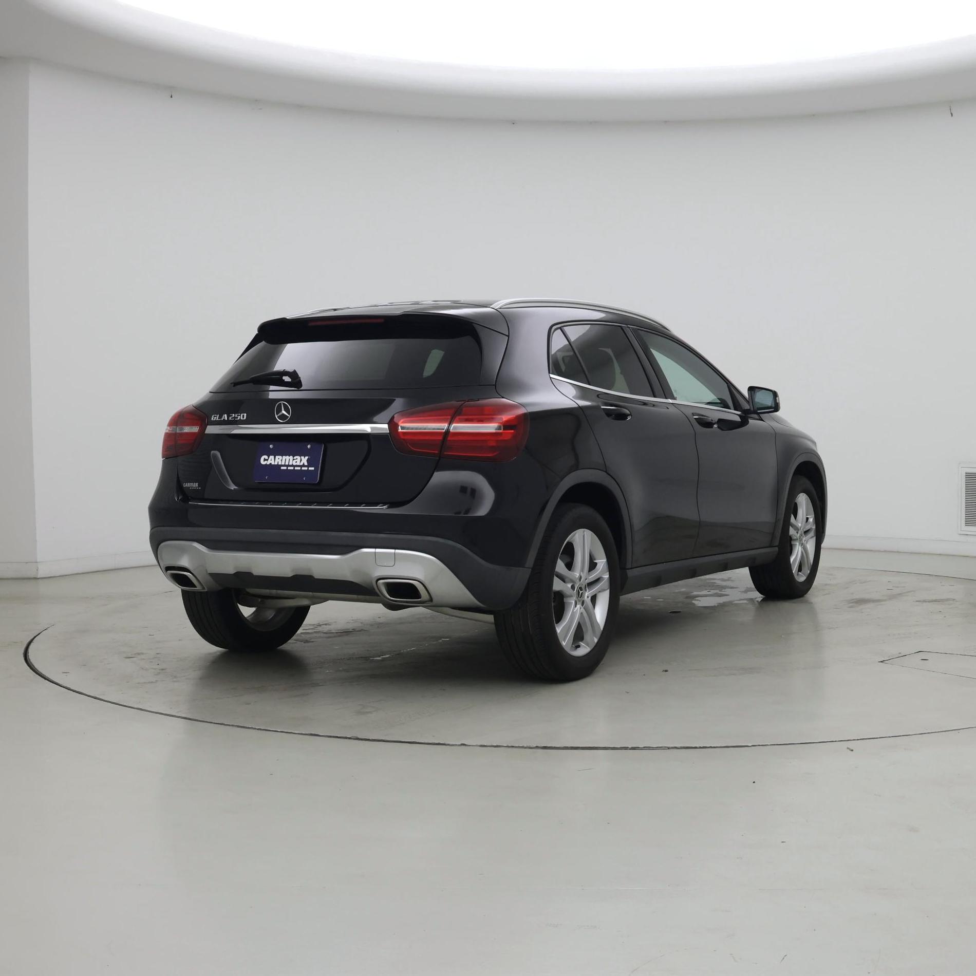 Thumbnail: 2018 Mercedes-Benz GLA - 8