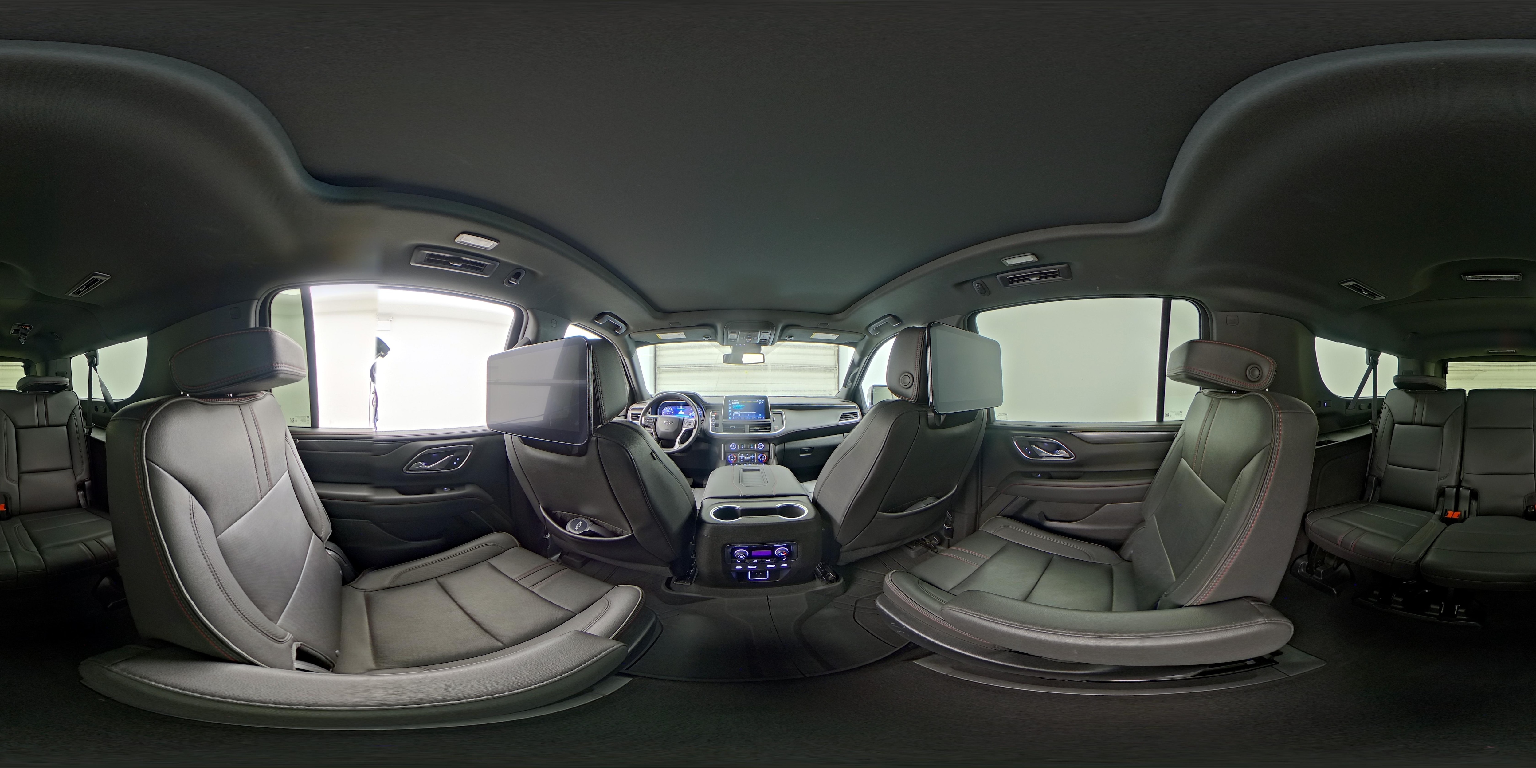 2023 Chevrolet Suburban RST - Photo 19