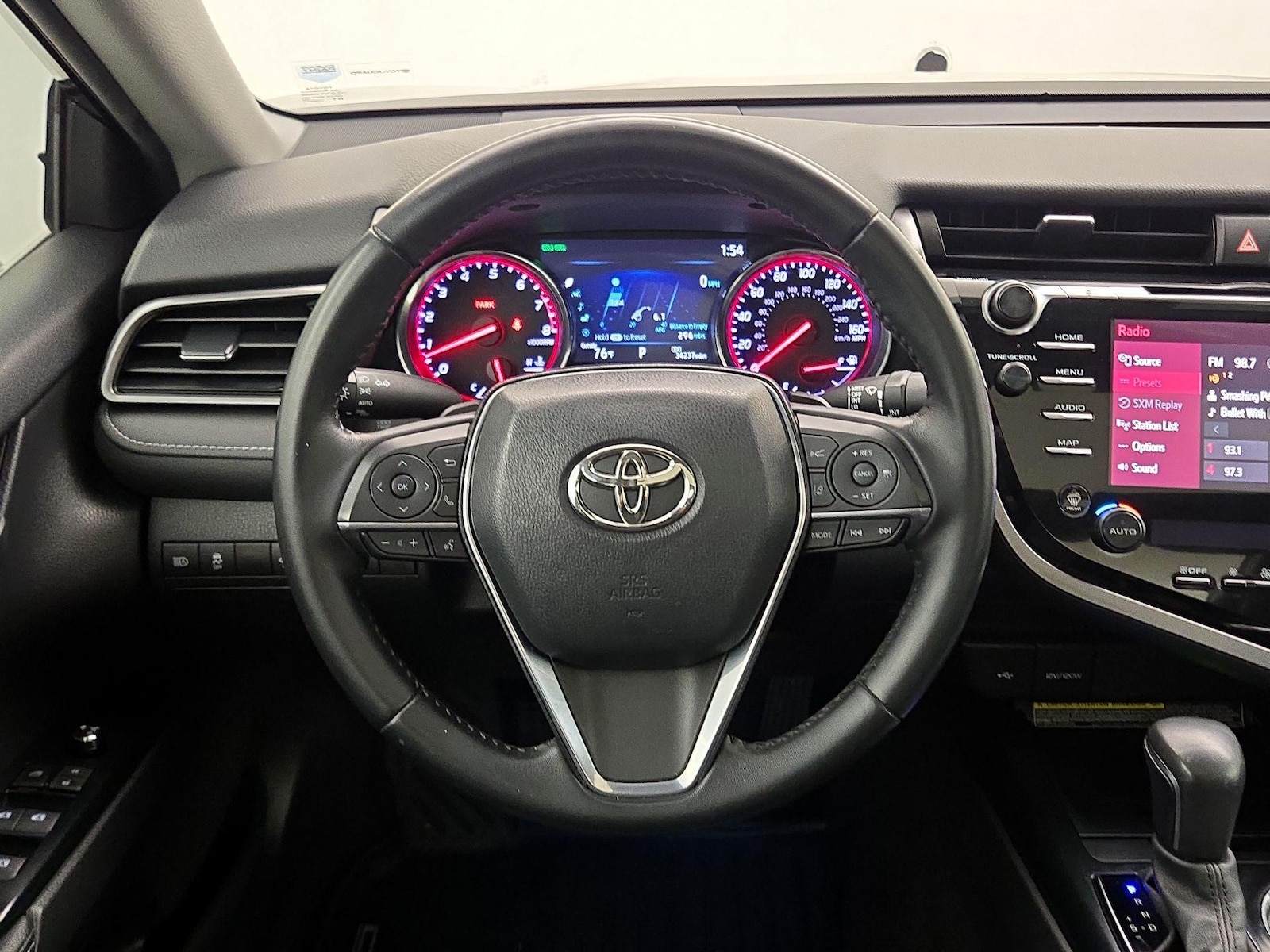 2020 Toyota Camry XSE - Photo 11