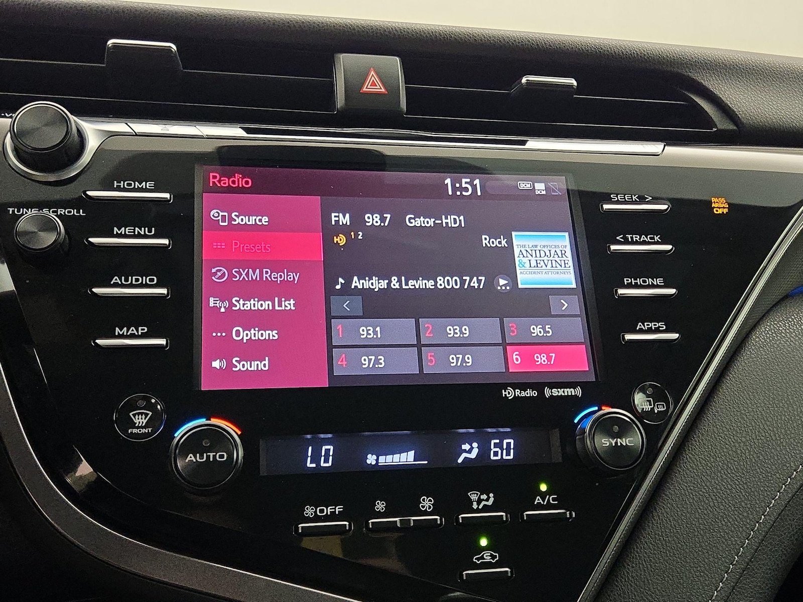 2020 Toyota Camry XSE - Photo 16