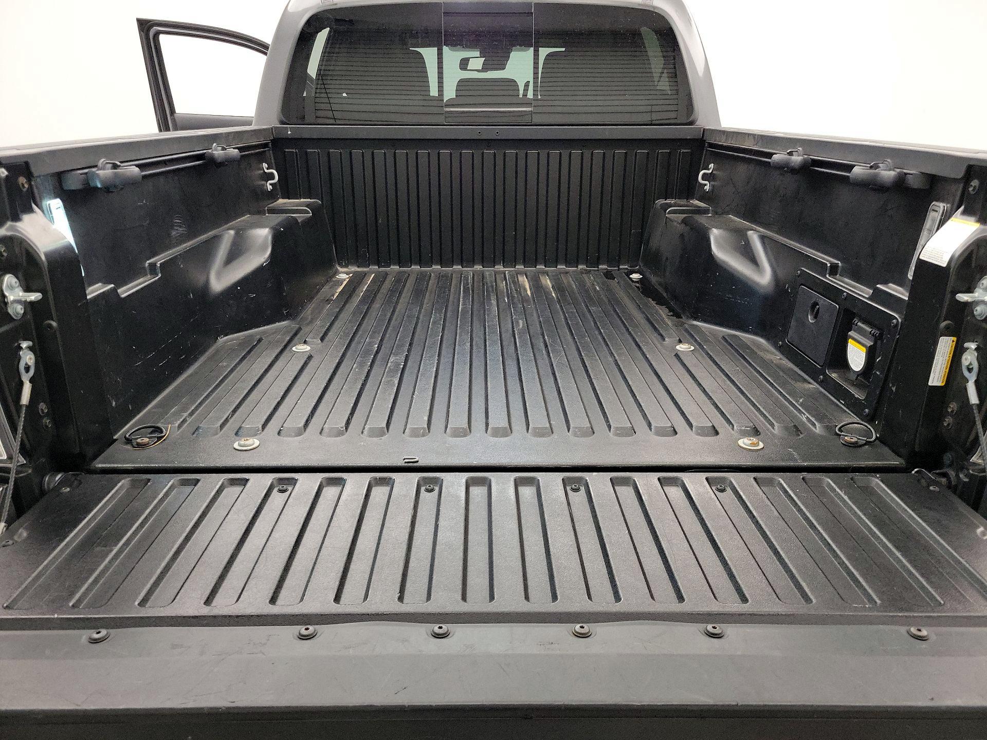 Thumbnail: 2023 Toyota Tacoma - 20