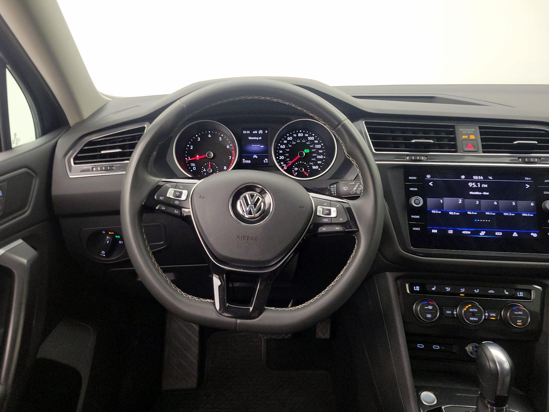 Thumbnail: 2021 Volkswagen Tiguan - 10