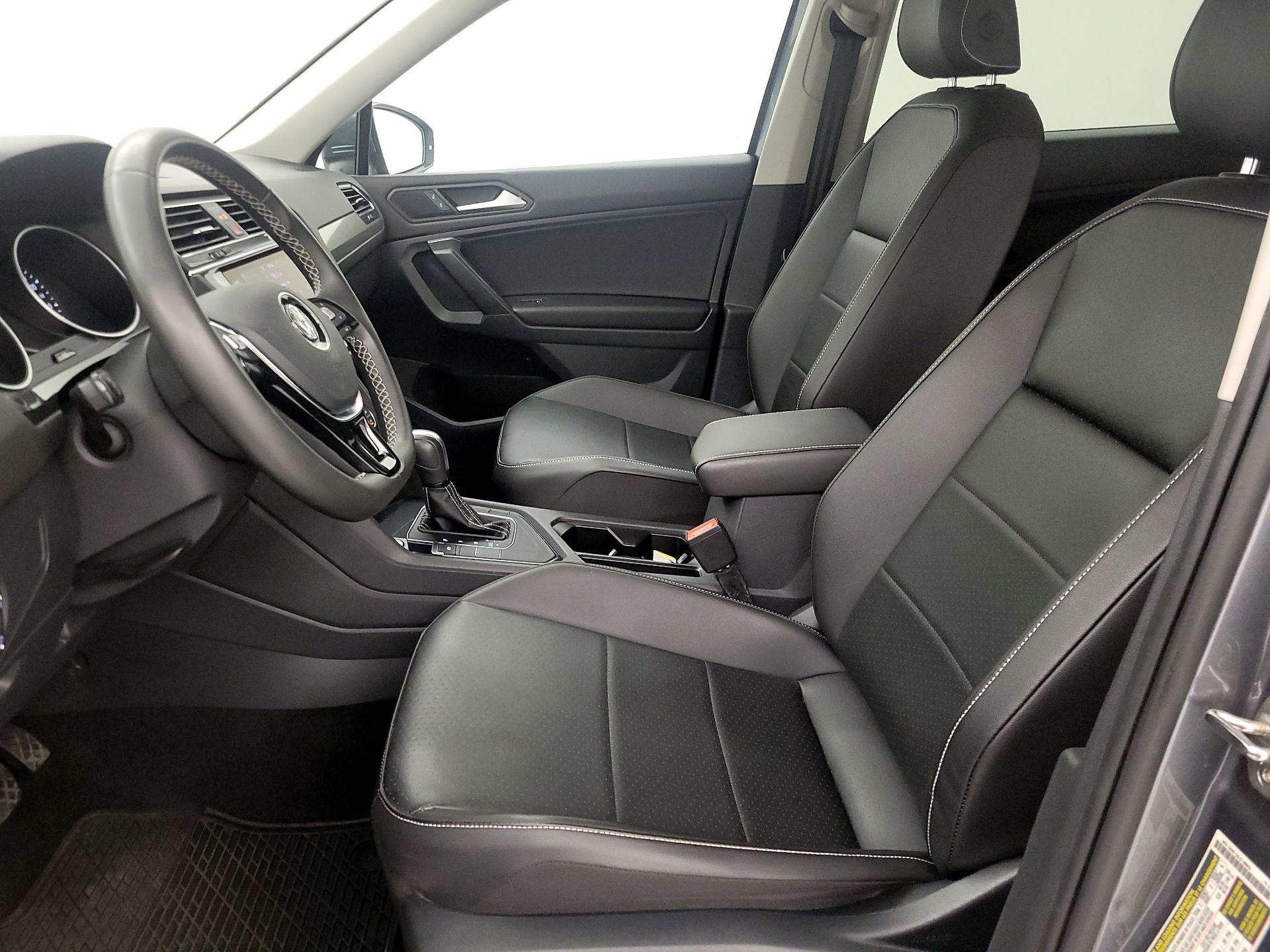 Thumbnail: 2021 Volkswagen Tiguan - 11