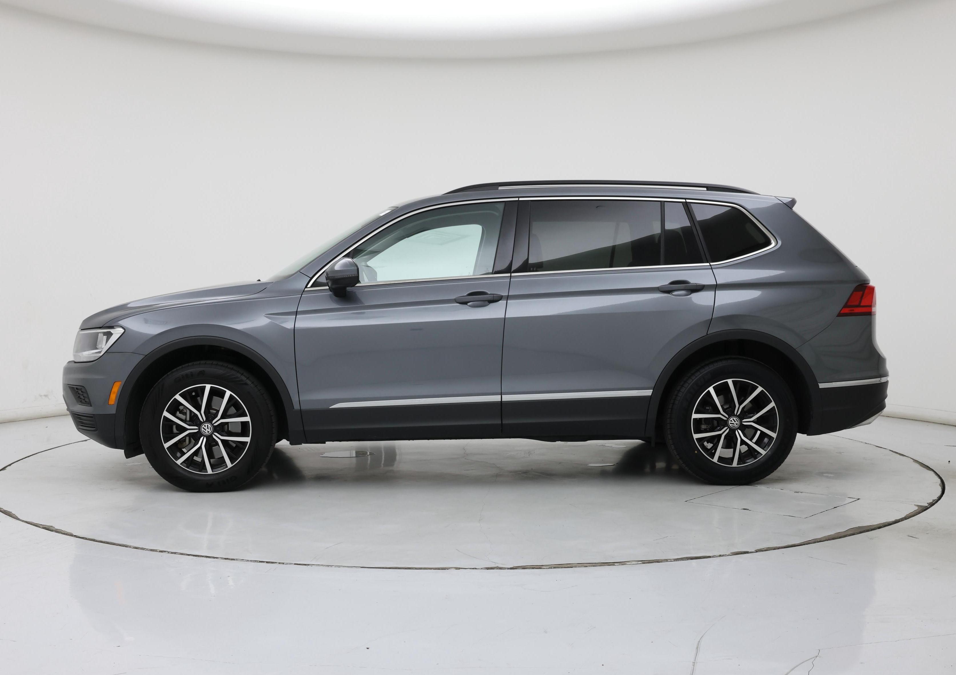 Thumbnail: 2021 Volkswagen Tiguan - 3