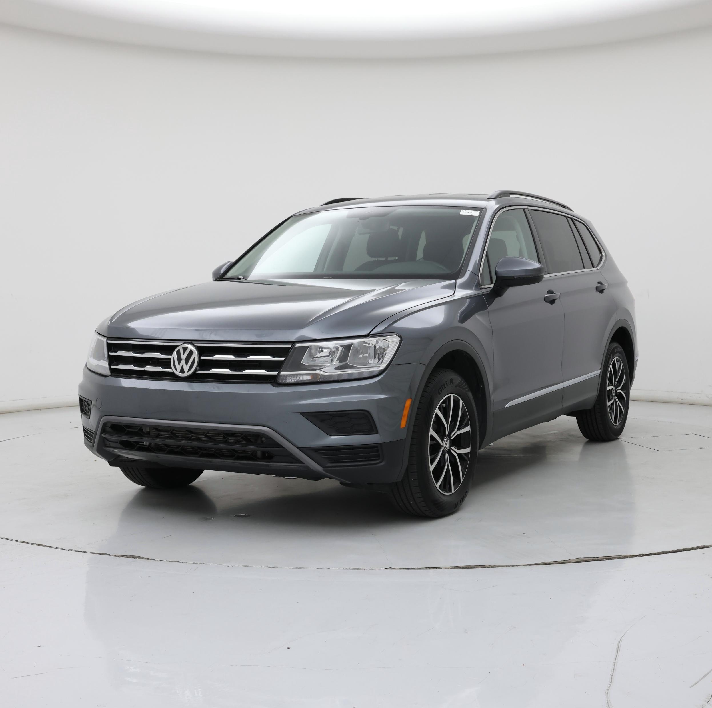 Thumbnail: 2021 Volkswagen Tiguan - 4