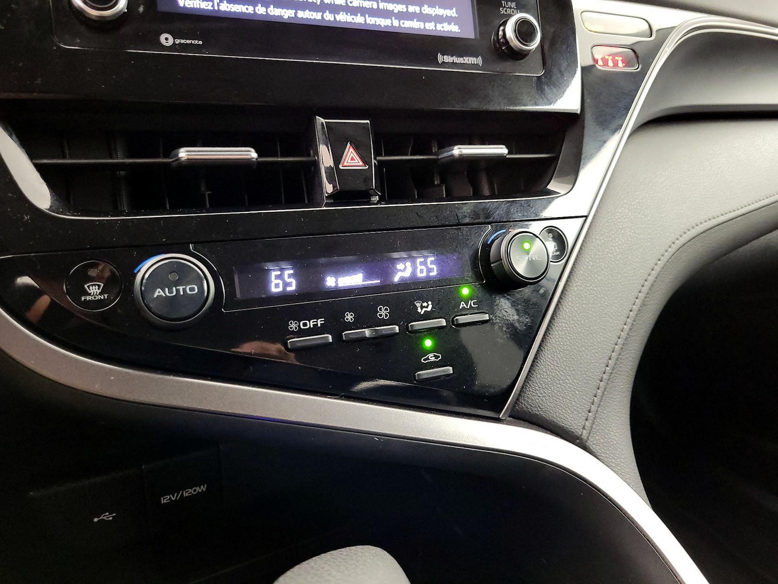 2023 Toyota Camry LE - Photo 17