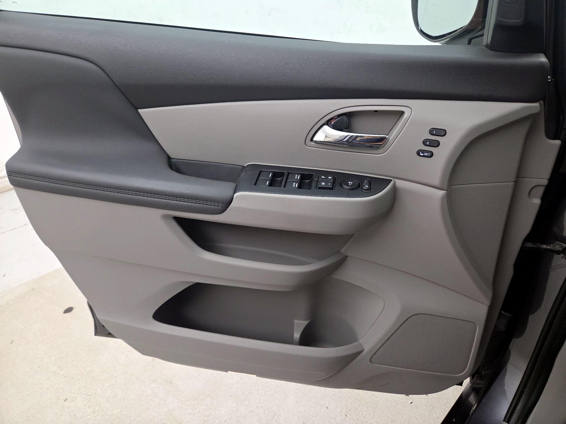 Thumbnail: 2014 Honda Odyssey - 12